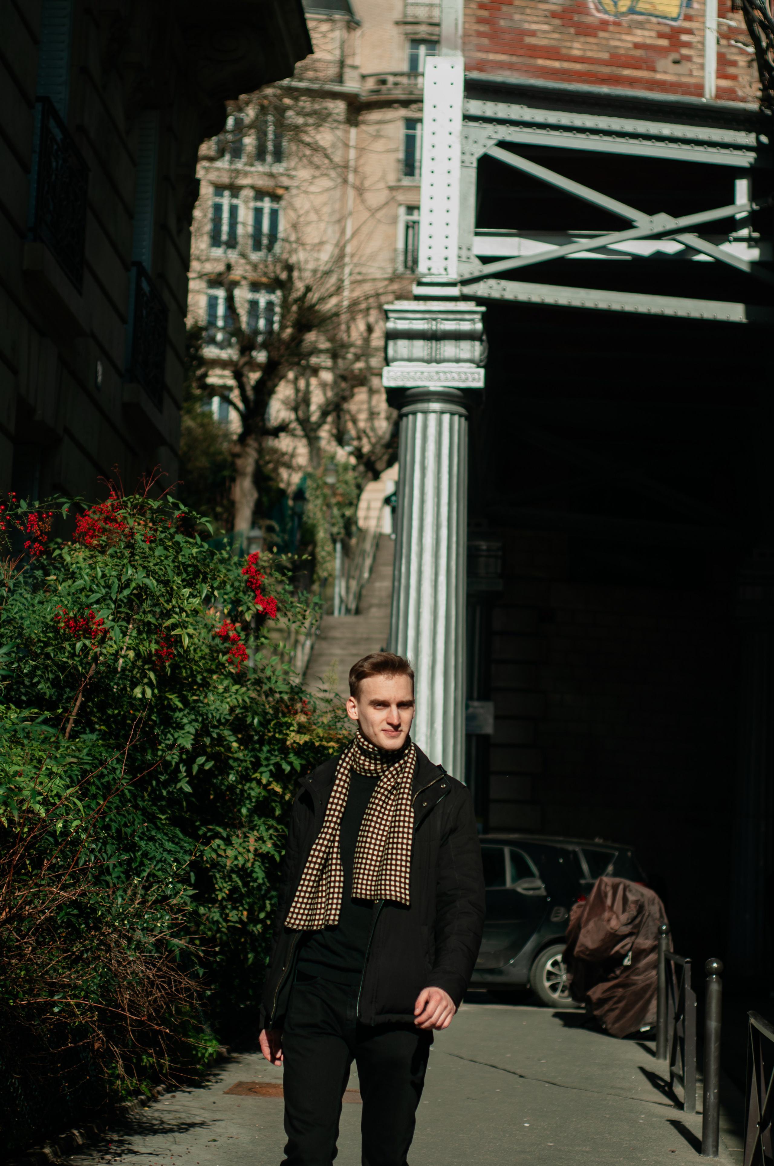 Мужская фотосессия у Эйфелевой башни. Фотограф в Париже Полина Осипова