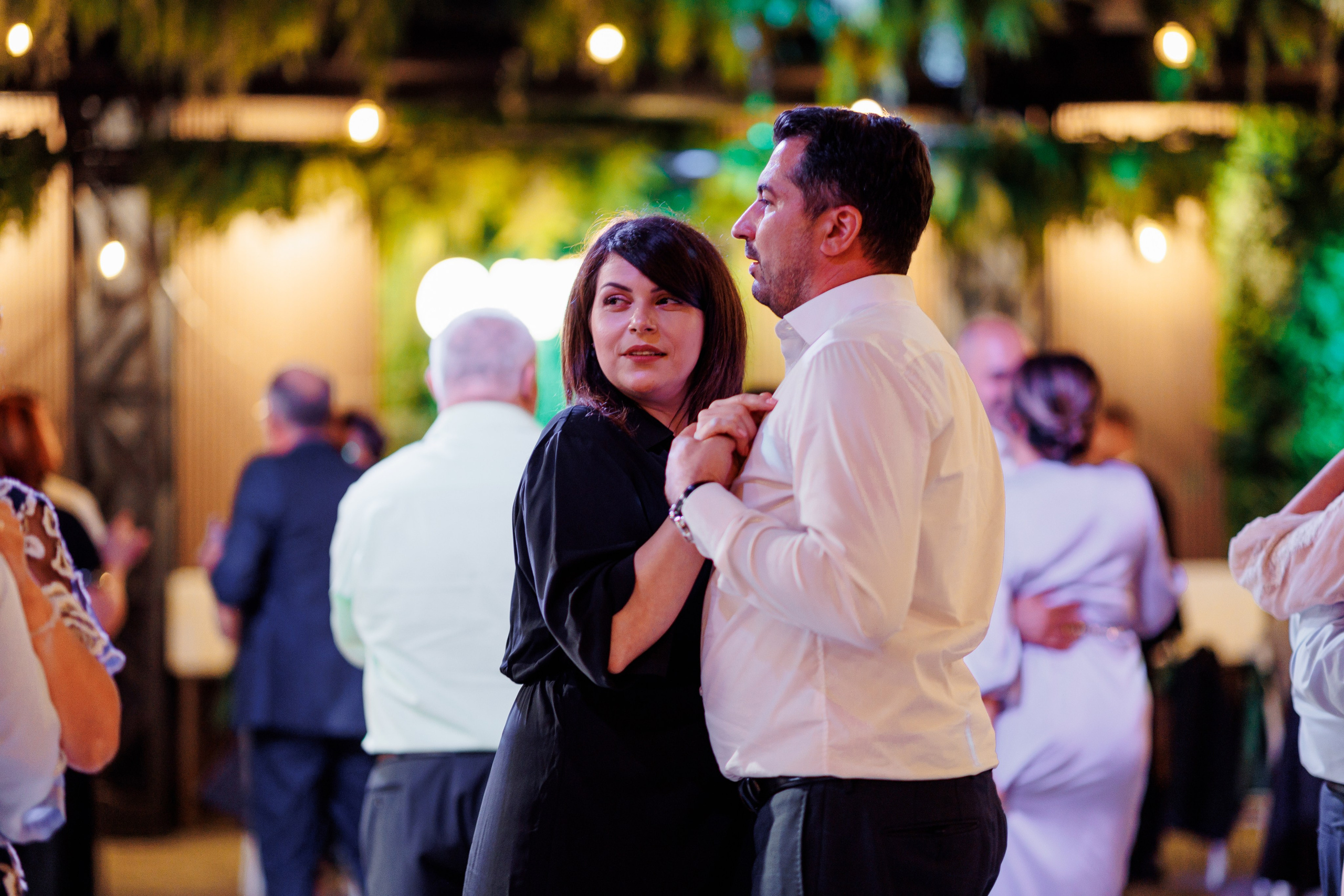 Raluca & Bogdan - Domeniile Saftica. MDimaFotoStudio. Fotograf de nuntă, evenimente private și de familie