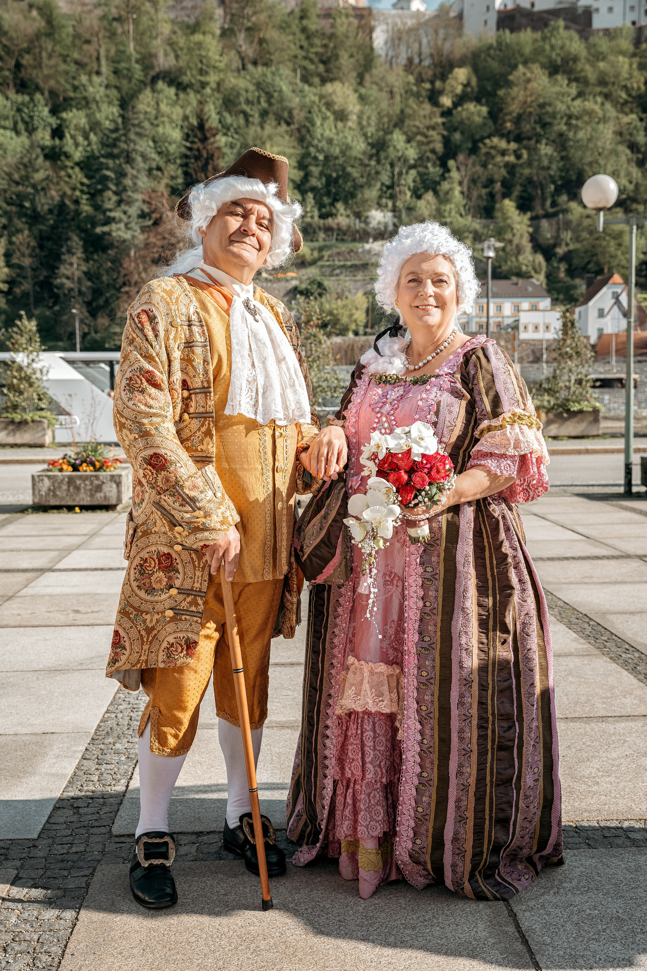 Hochzeit im Standesamt Passau, Kirchlich, Brautpaarshooting  