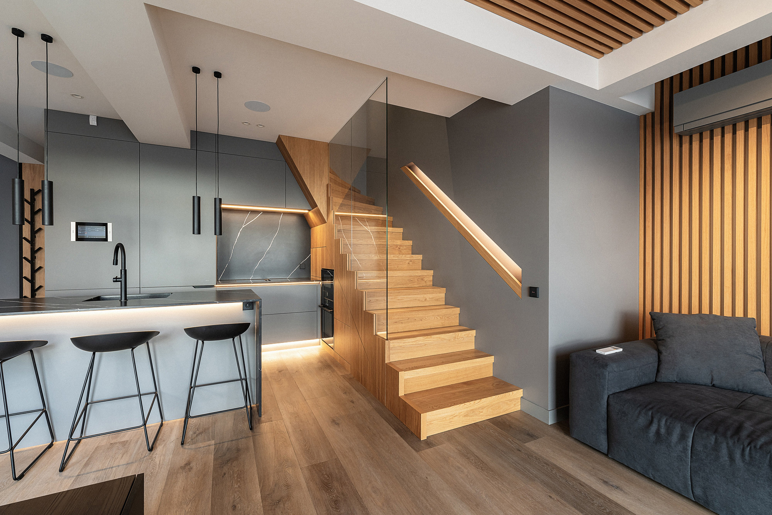 Flat on Buļļu st. Fotogrāfs Rīgā. Gīmenes, individuālās un dažādu produktu fotosesijas