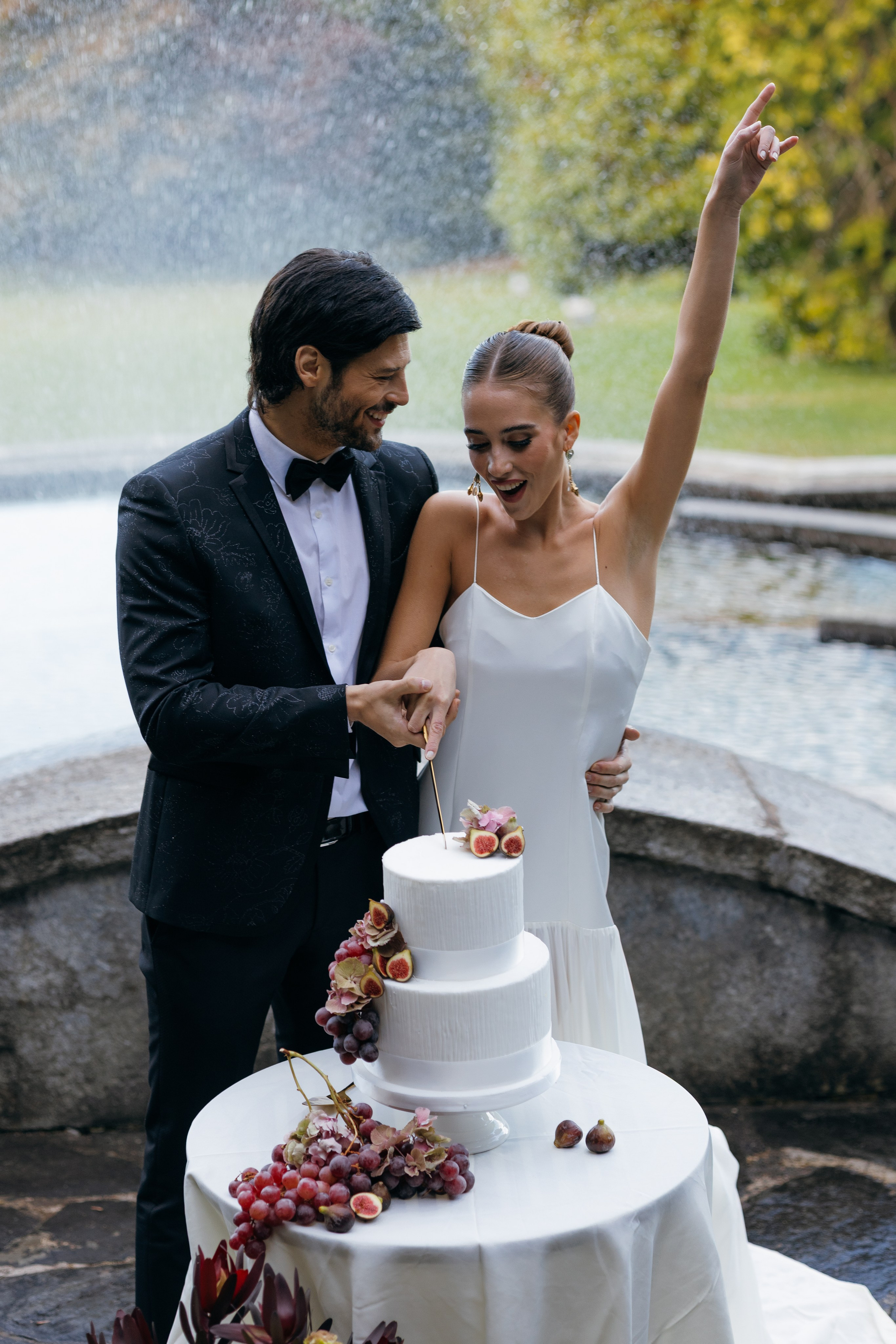 Catherine and Samuel. Sara Luca Wedding Photographer in Italy and Europe