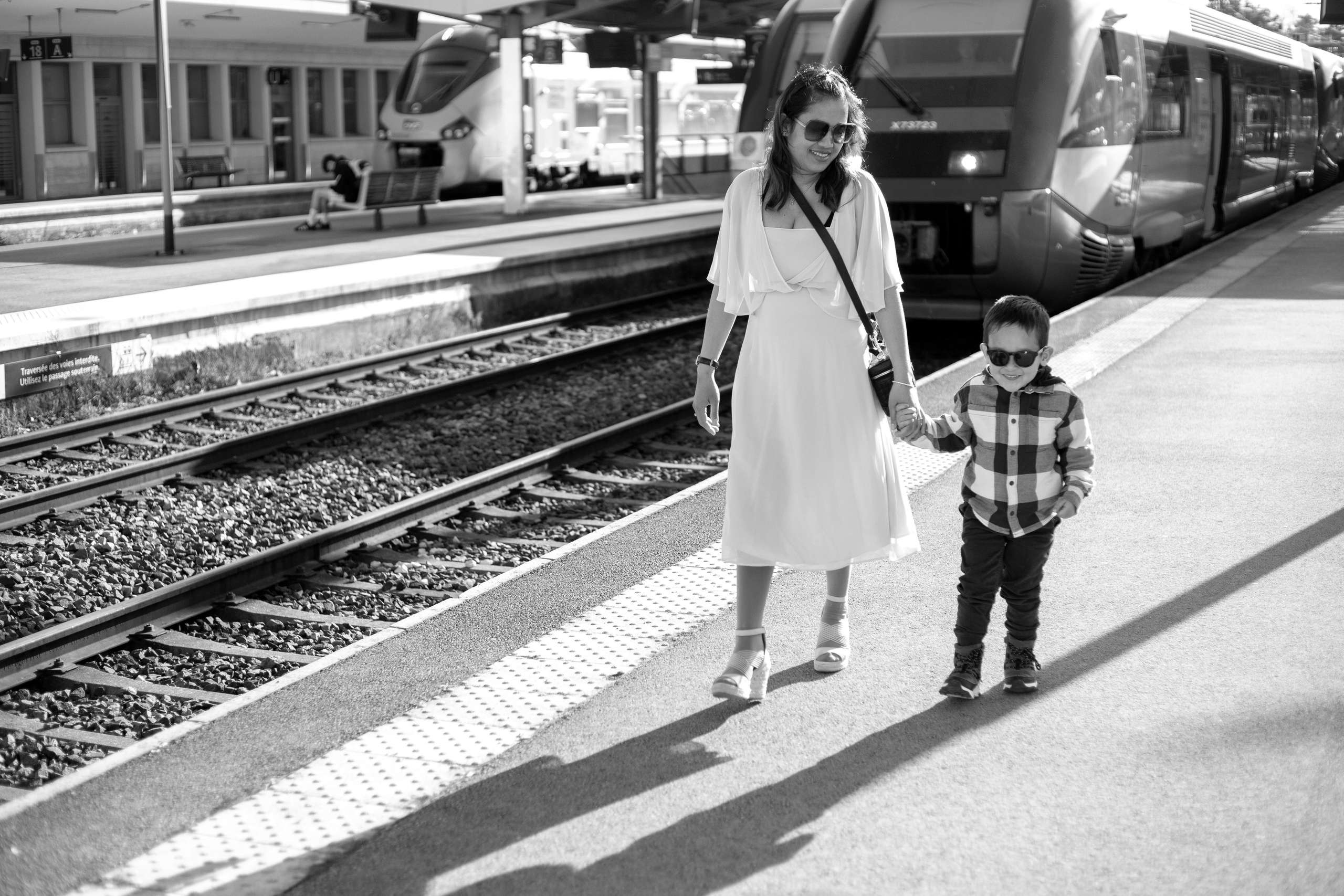 Maman et fils – émotions authentiques. Photographe et graphiste Anastasiia LITVIN - Besançon, France