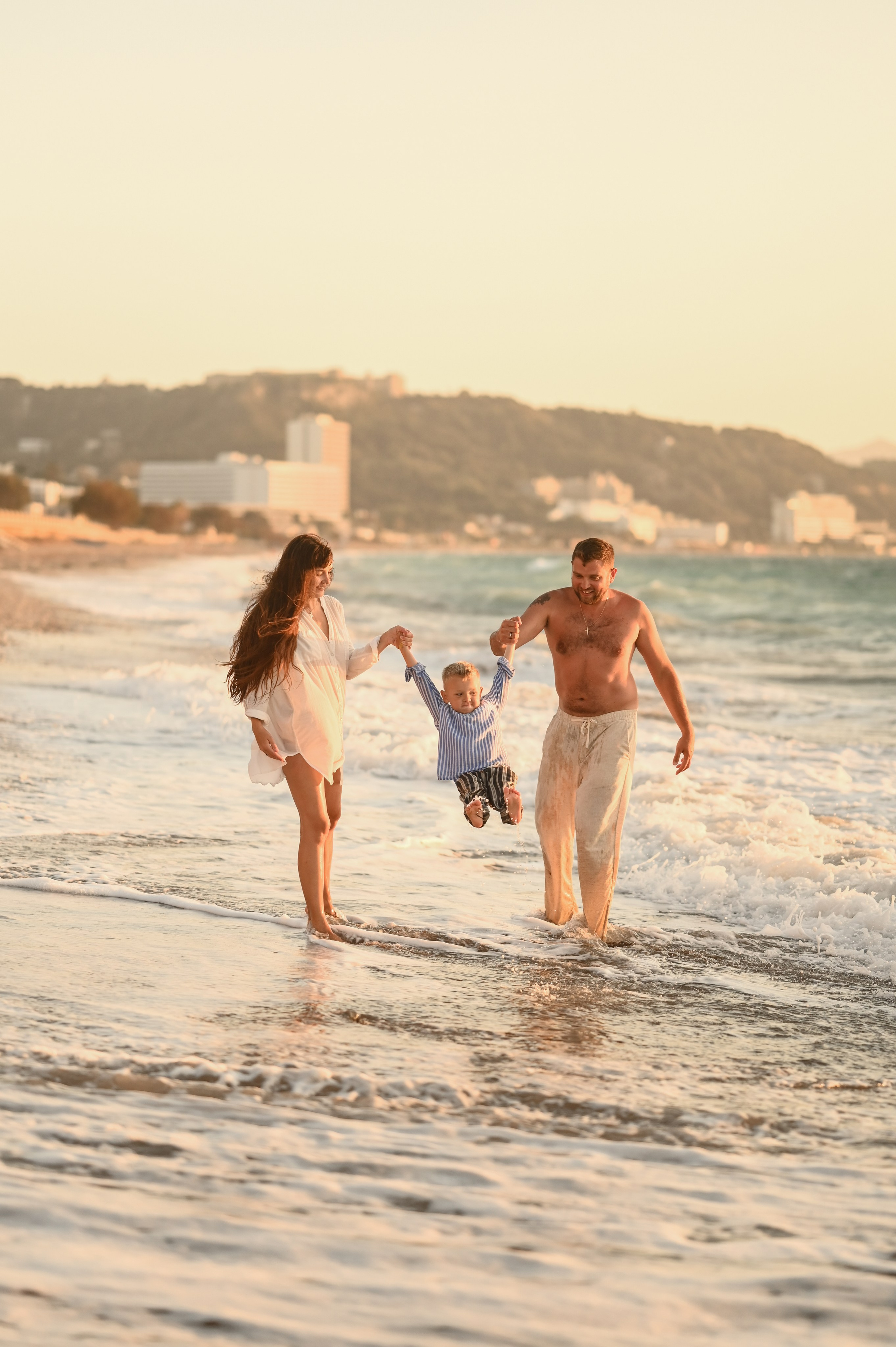 Family Photoshoot in Rhodes. Photographer in Rhodes Island
