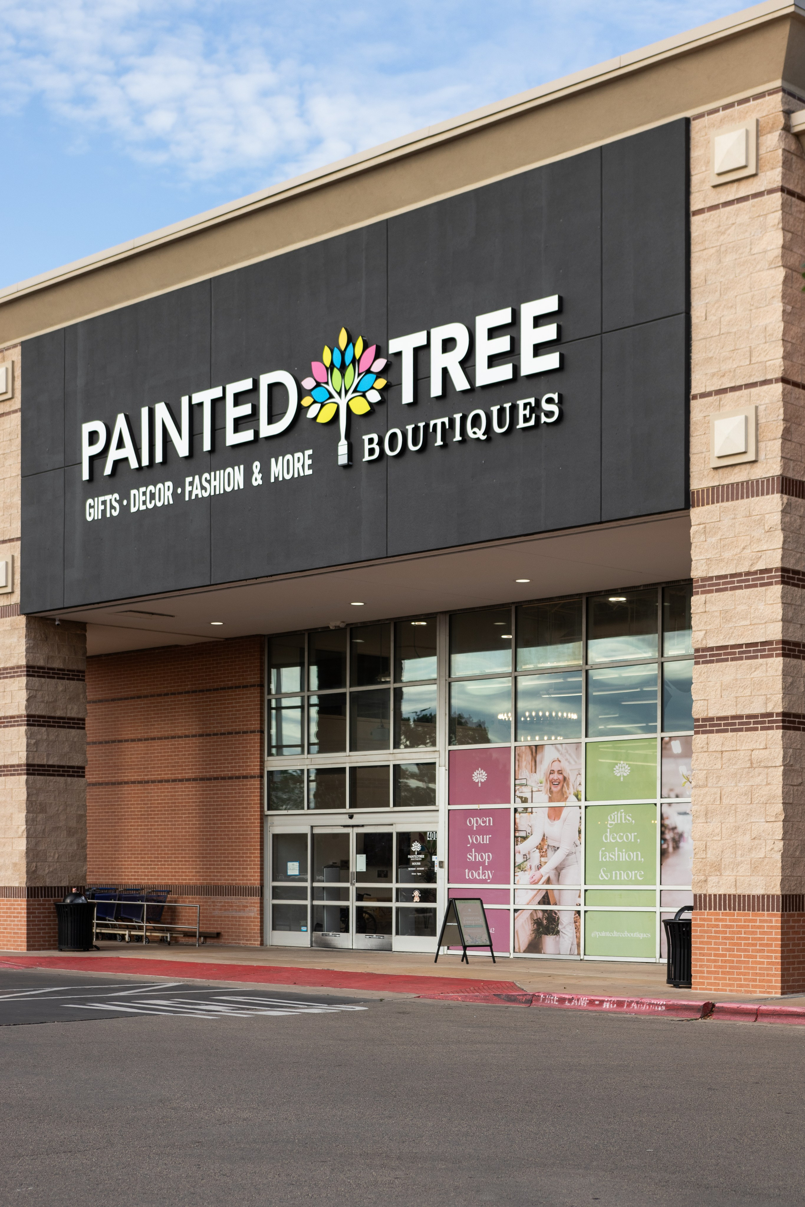 Painted Tree Boutiques retail photography for the summer season