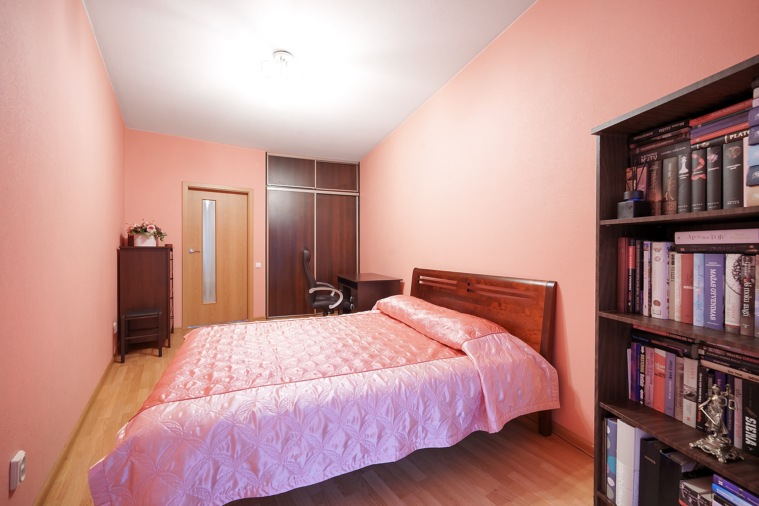 Jonažolių g, 13. Elina Sapiega fotografė Vilniuje