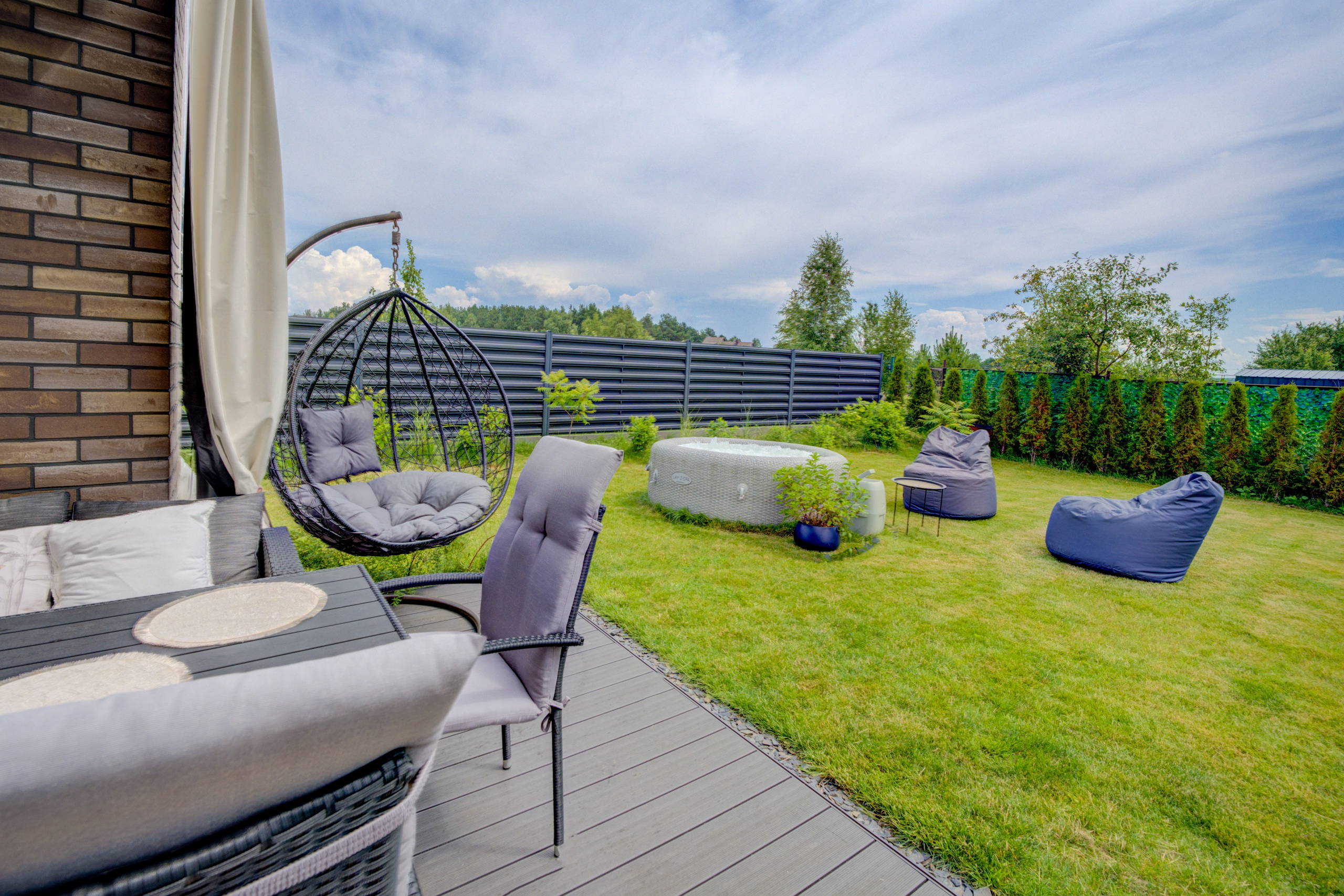 Lentvaris, gražus namas. Elina Sapiega fotografė Vilniuje