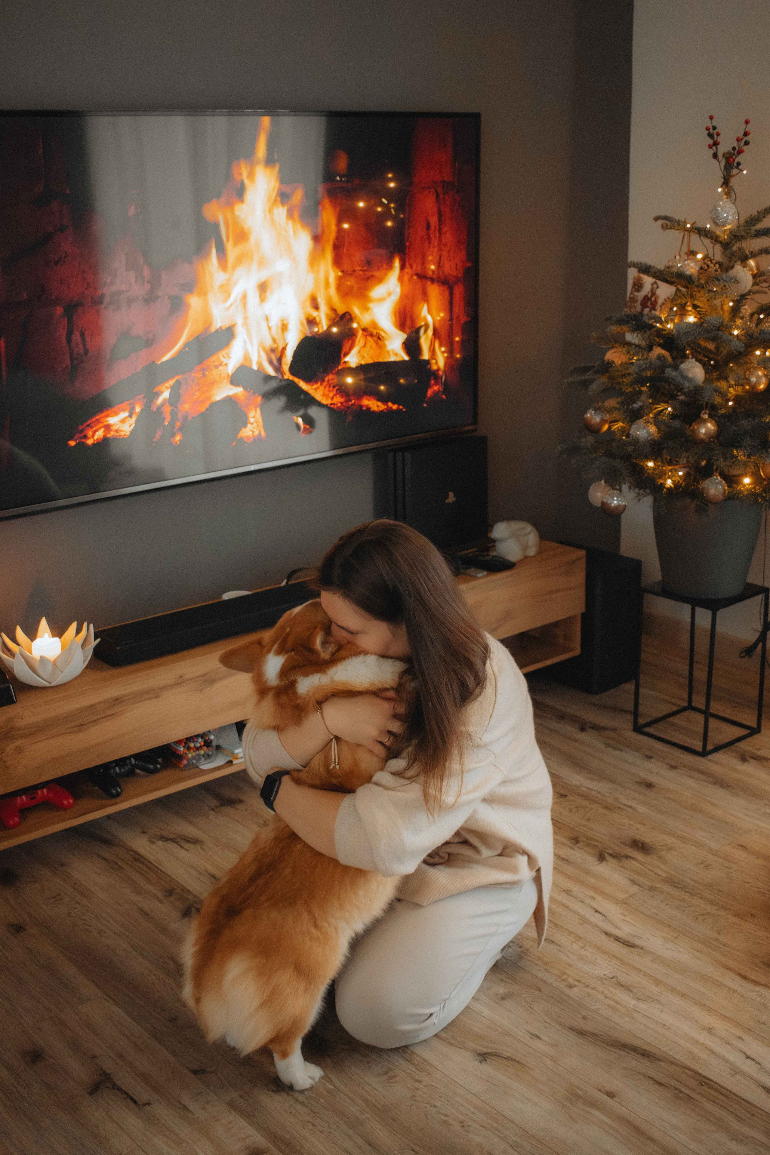 Jauki Kalėdinė fotosesija Vilniuje: studijoje, namų šilumoje, gamtoje ar mieste. Framed by Evelina | Vestuvių fotografė