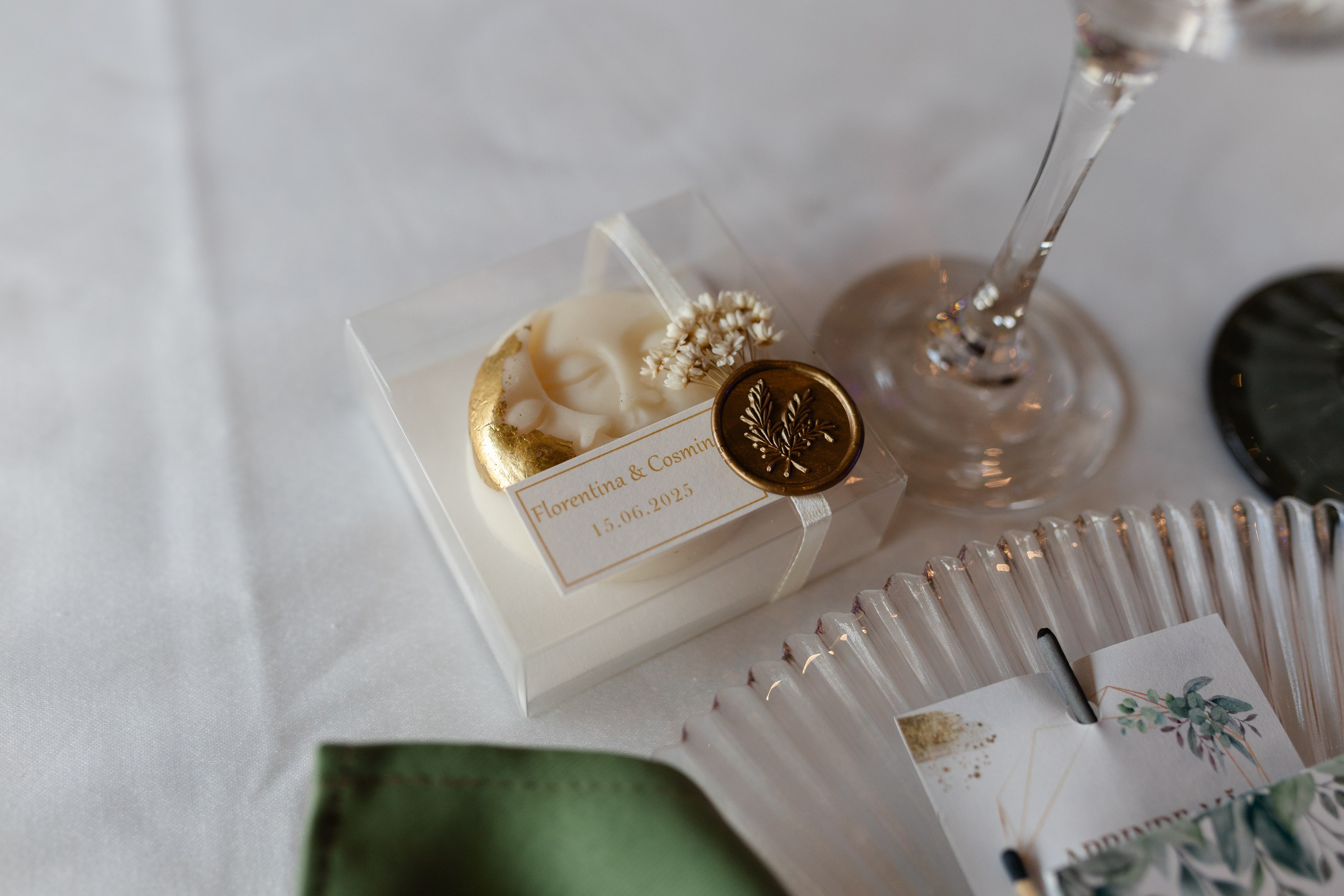 Flori & Cosmin. Main