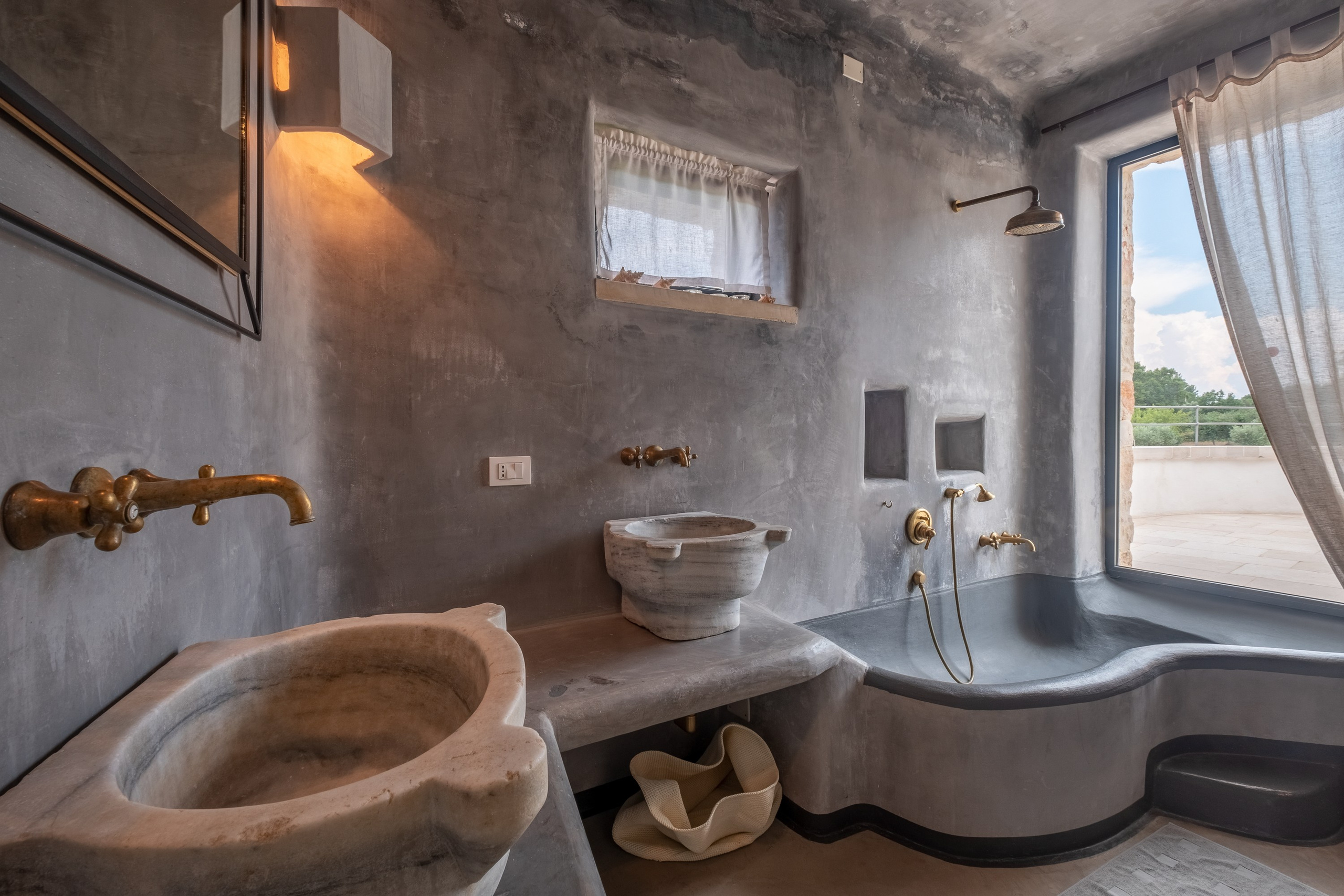 Amazing view of a B&B in the Cisternino countryside (Valle D'Itria, Martina Franca, Apulia, Alberobello, Cisternino, Ostuni, Polignano, Apulia)