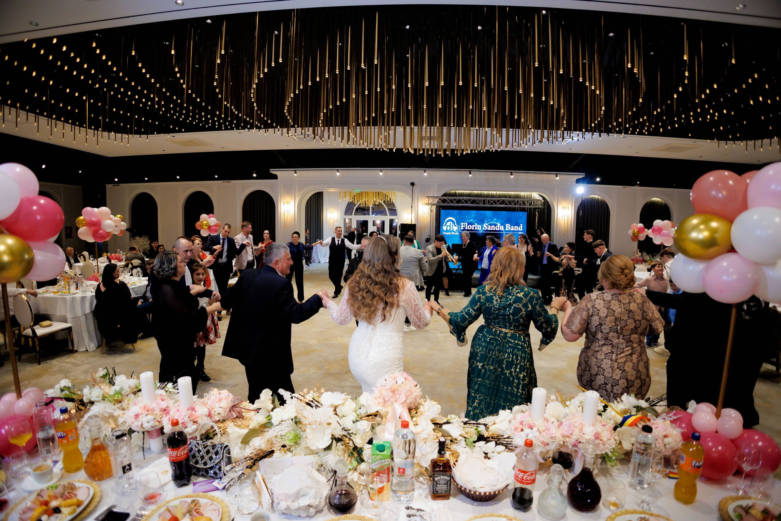 Povestea voastră, regizată de noi |Cristi Turculet Videograf Nuntă Suceava | wedding highlight. Servicii foto-video profesionale, pentru momente de neuitat