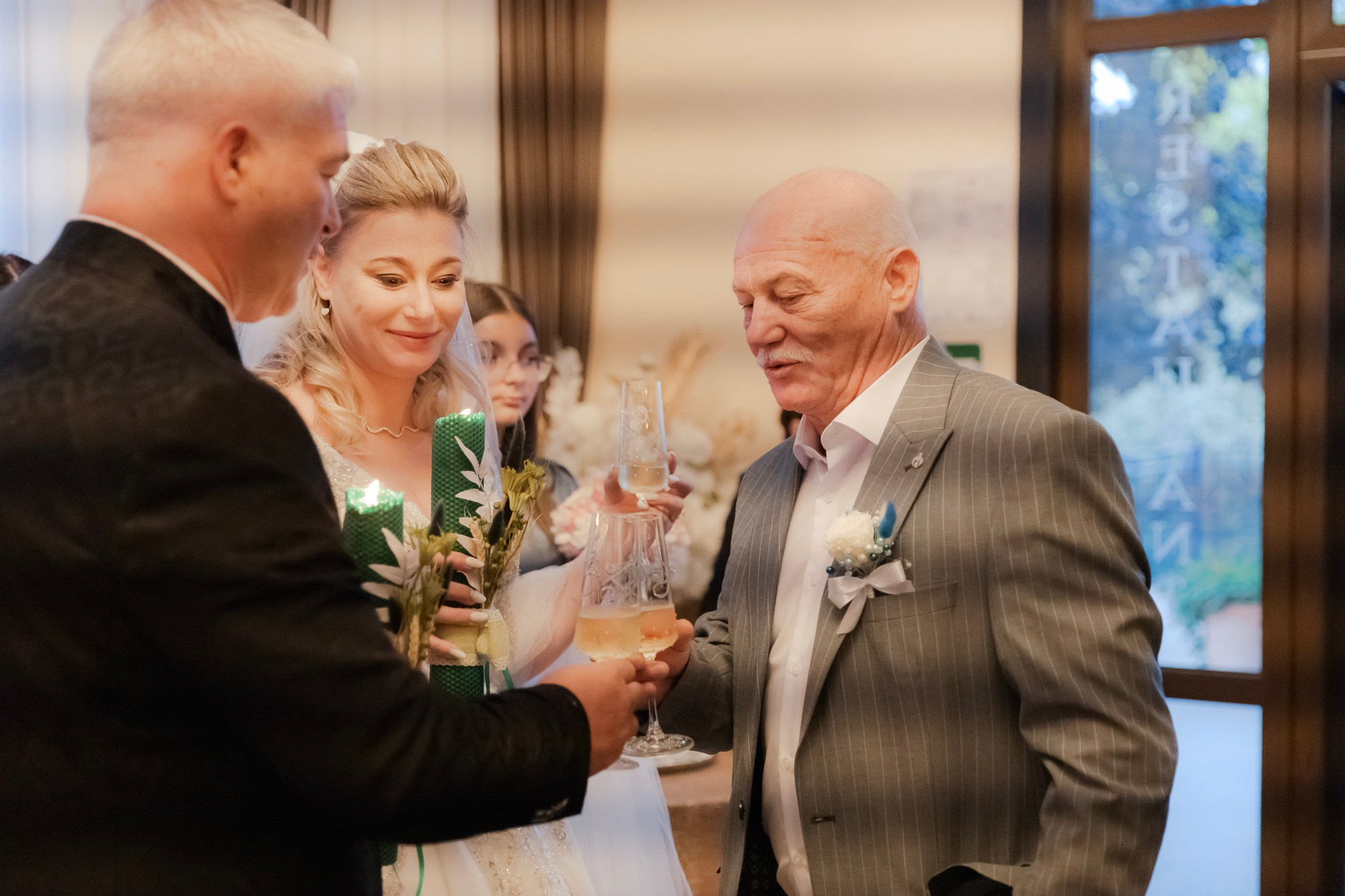 Mihai & Oana. Servicii foto-video profesionale, pentru momente de neuitat