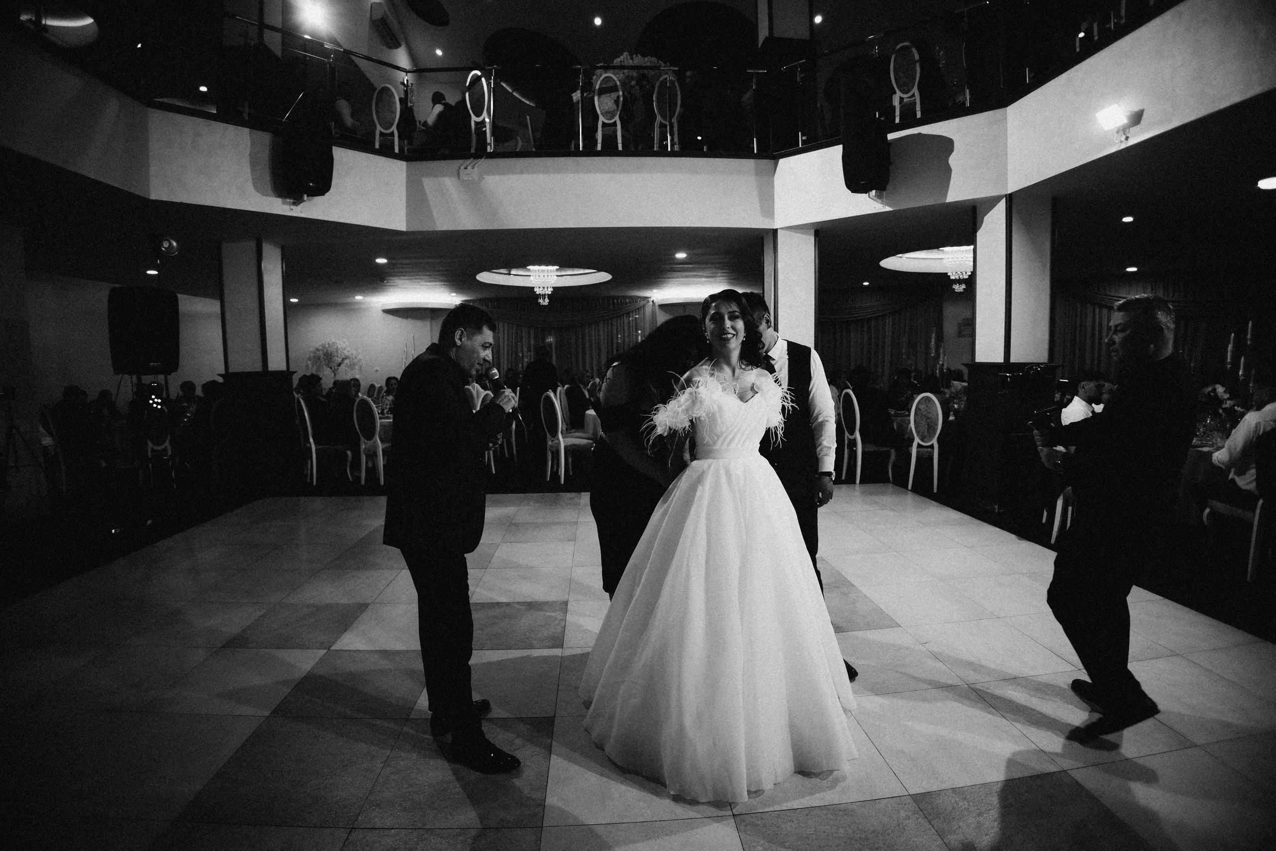 Loredana & Emilian – Ziua Nunții | Videografie - fotografie Botez Suceava, Iași, Botoșani. Servicii foto-video profesionale, pentru momente de neuitat