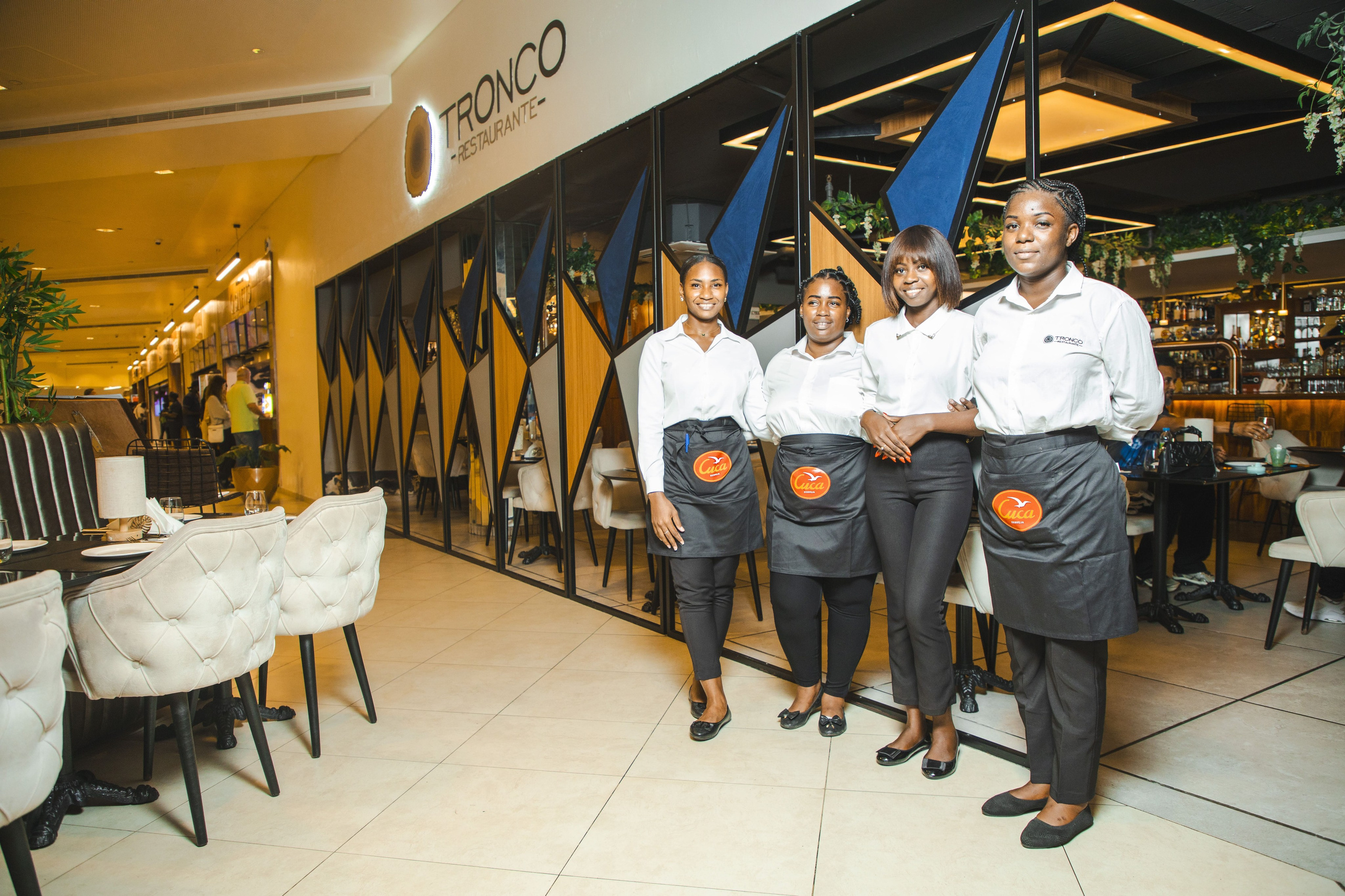 O Tronco — Restaurante e Sky lounge