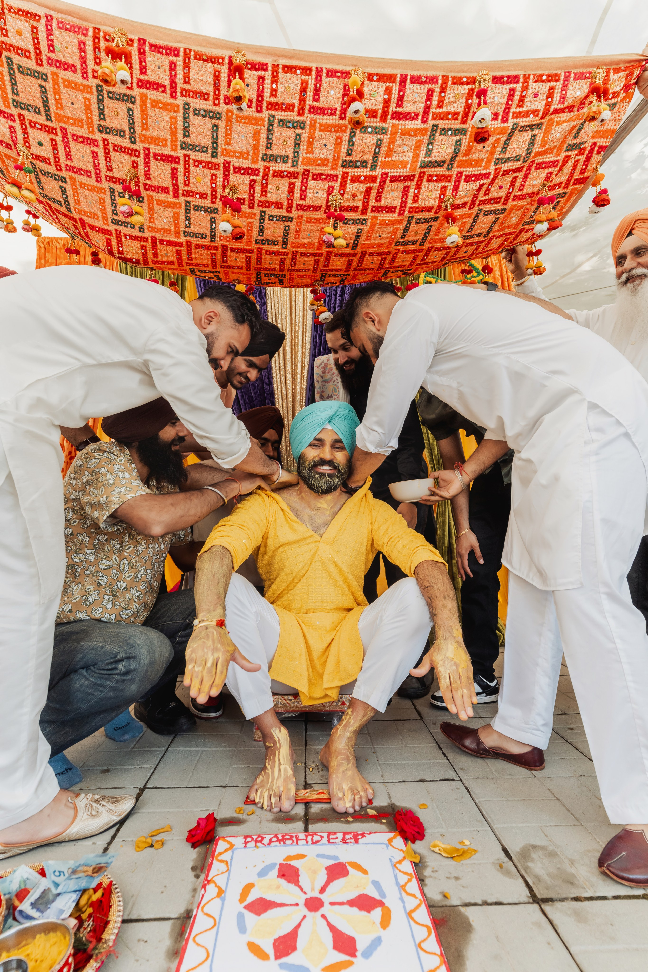 Gagan & Jasmeen. Wedding Photographer & Cinematographer studios