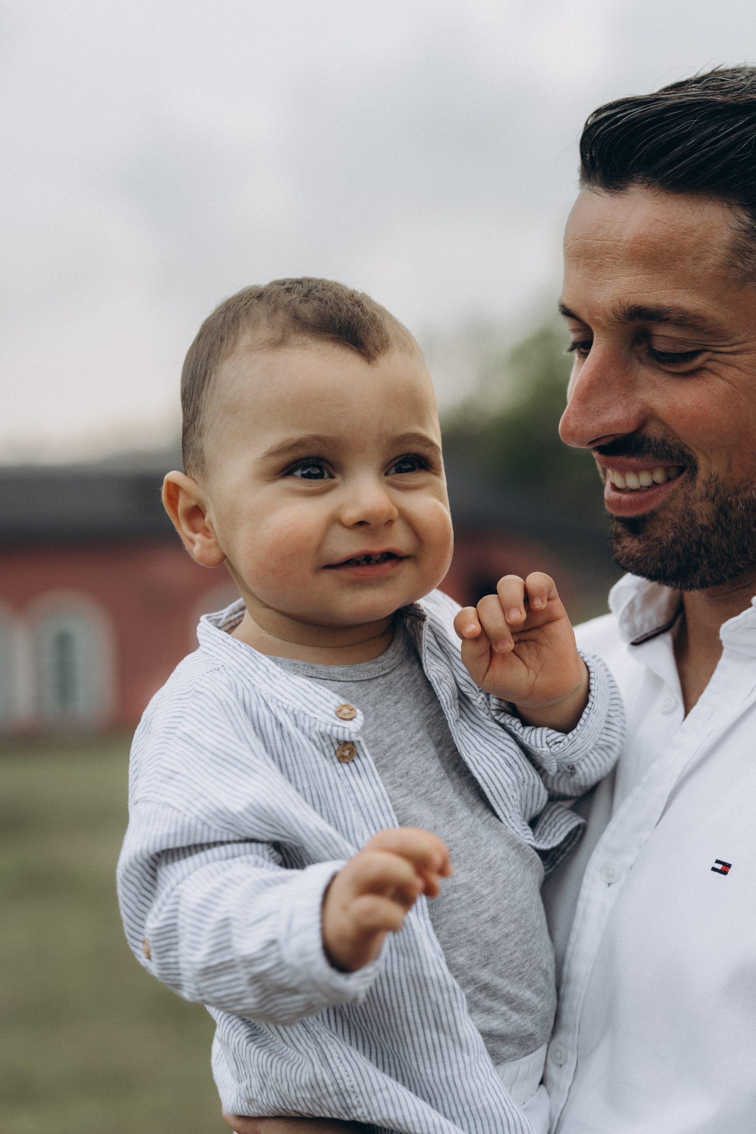 Summer. Wedding and potrait photographer in Helsinki Vickan O