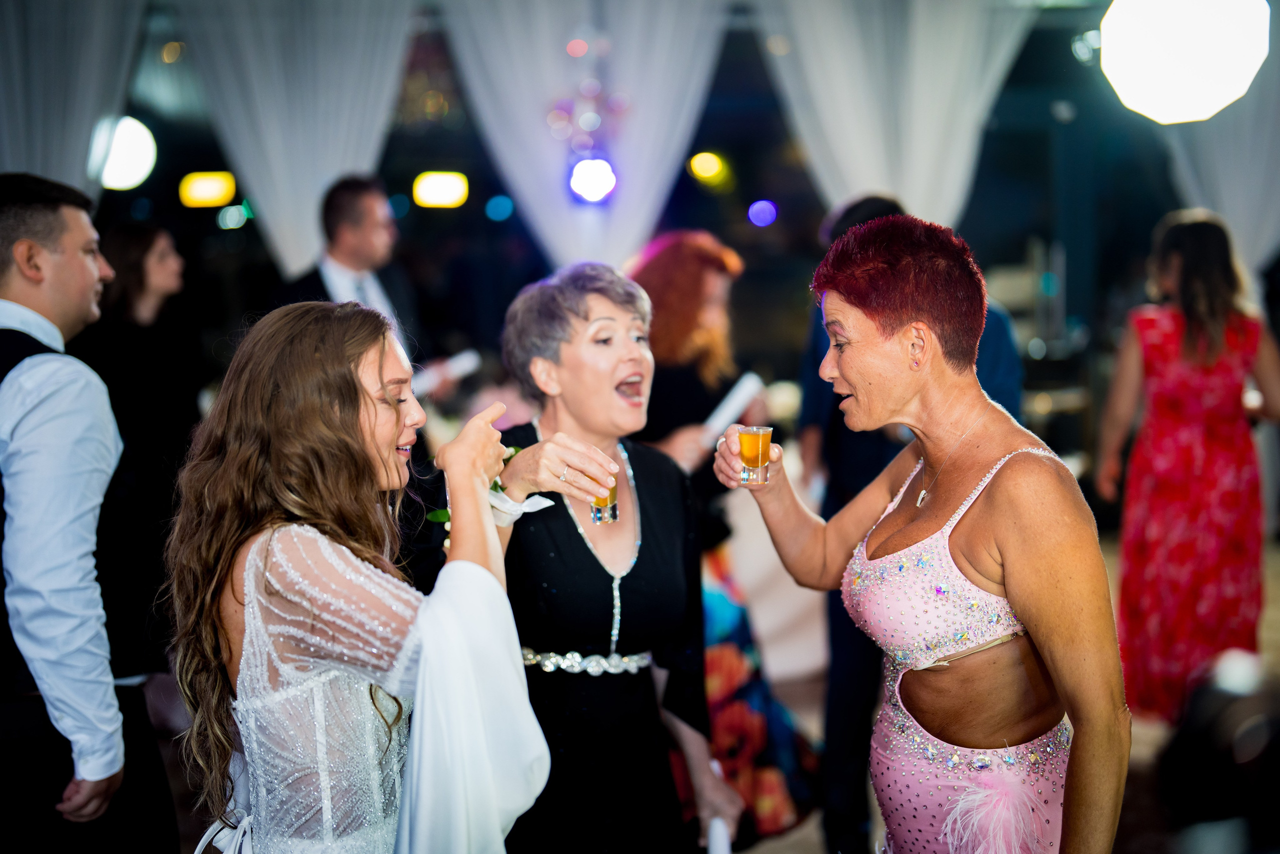 PARTY. Gabriel Florea — Fotograf nuntă București