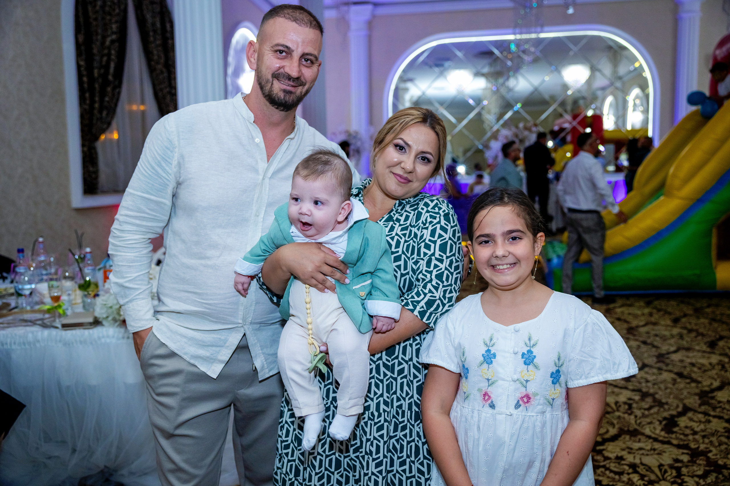 Andrei Damian. Moments By Gub