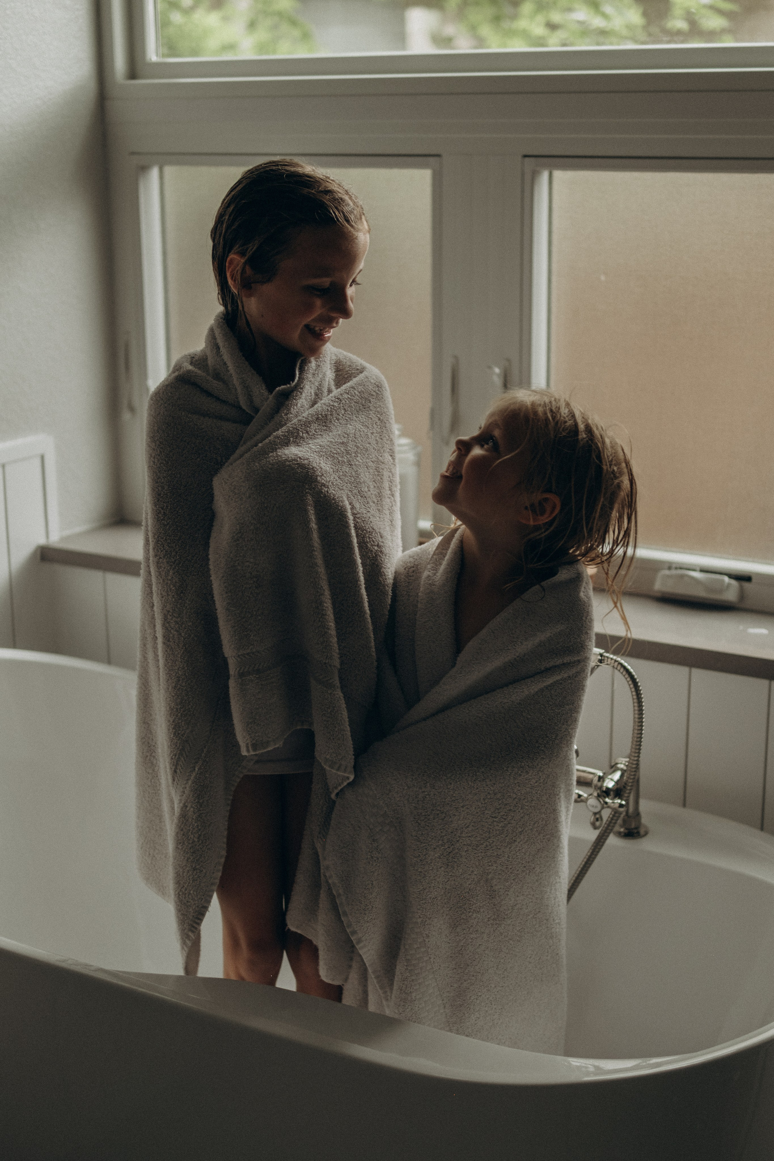 Bubble Bath. Lens Captures Life