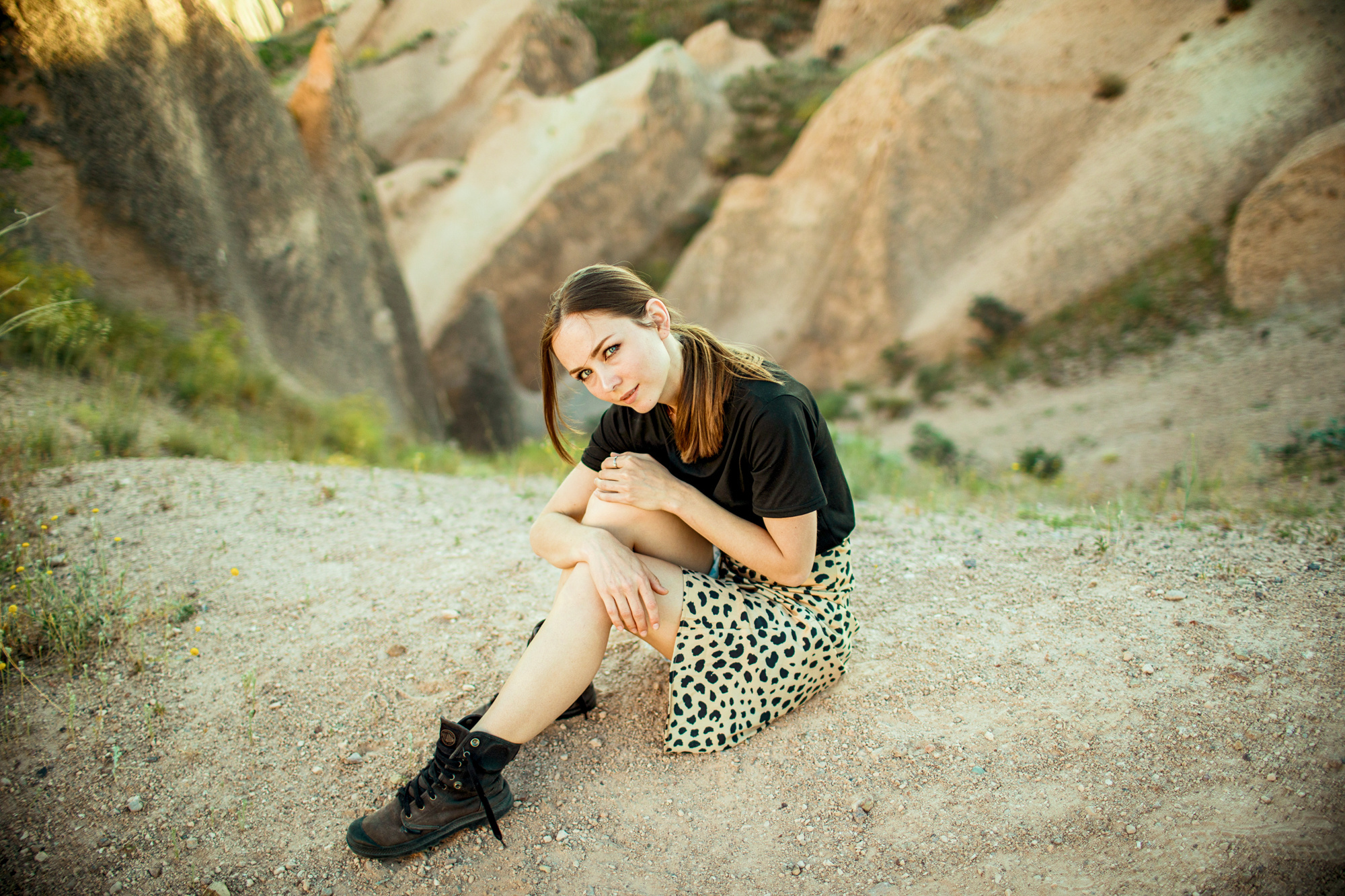 Cappadocia photo shoot at sunrise with balloons. Julia Ganch I Fashion Wedding Photography I Cappadocia Turkey