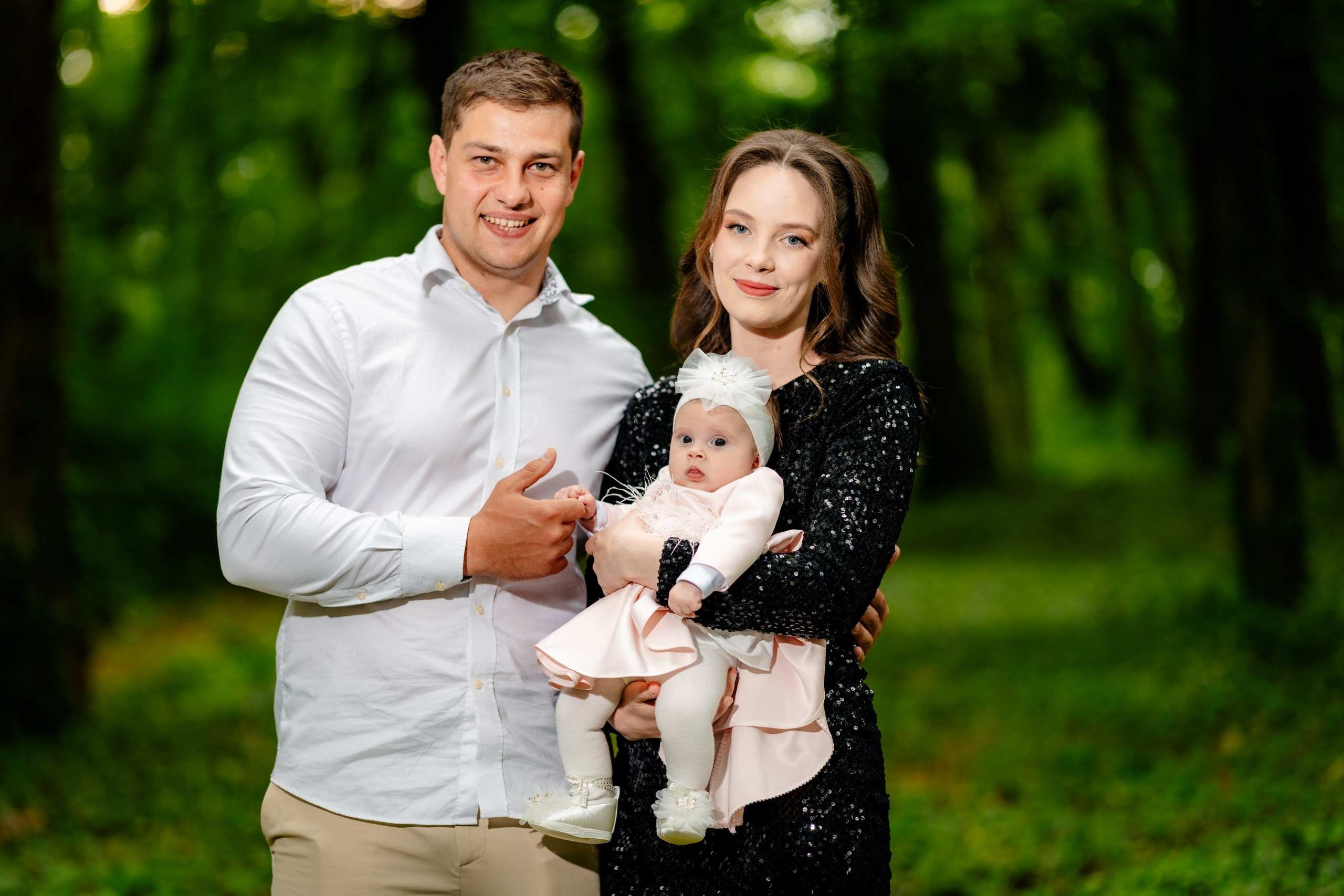 fotograf botez Miruna Parascheva, fotografie botez Botoșani, fotograf Alin Chirilă, amintiri botez, fotografii botez, botez Miruna Parascheva, fotograf copii, fotografie botez în Botoșani-alt="botez Miruna Parascheva, fotografie botez Alin Chirilă, amintiri botez, fotografii emoționante botez Botoșani"-- fotografii-botez-bebelus- amintiri-botez-micuț- moment-sfânt-crestinare- fotografie-emotionanta-botez- detalii-botez-bebelusi- parinti-fericiti-la-botez- fotograf-botez-profesionist- botez-in-biserica-ortodoxa- micuț-botezat-cu-emoție- zâmbete-și-lacrimi-la-botez- bebeluș-la-cristelniță- decor-botez-colorat- botez-cu-dragoste-și-credință- emotie-pura-la-botez- fotograf-botez-botosani- botez-iasi-suceava-fotograf- amintiri-nepretuite-botez