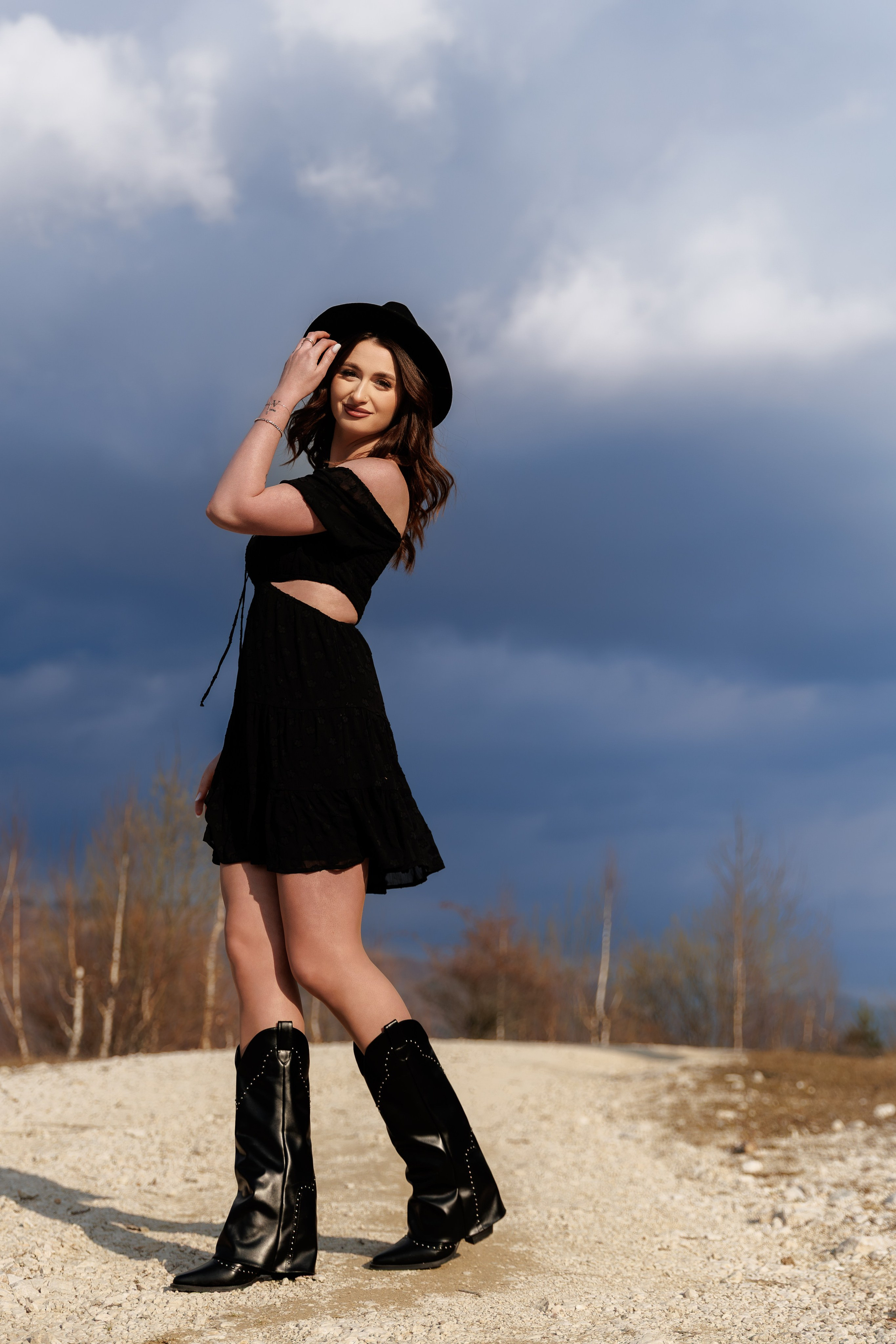 Cristina - Photoshoot - Mausoleul Mateiaș. Fotograf Profesionist Pitesti-Bucuresti| Mircea Seinea