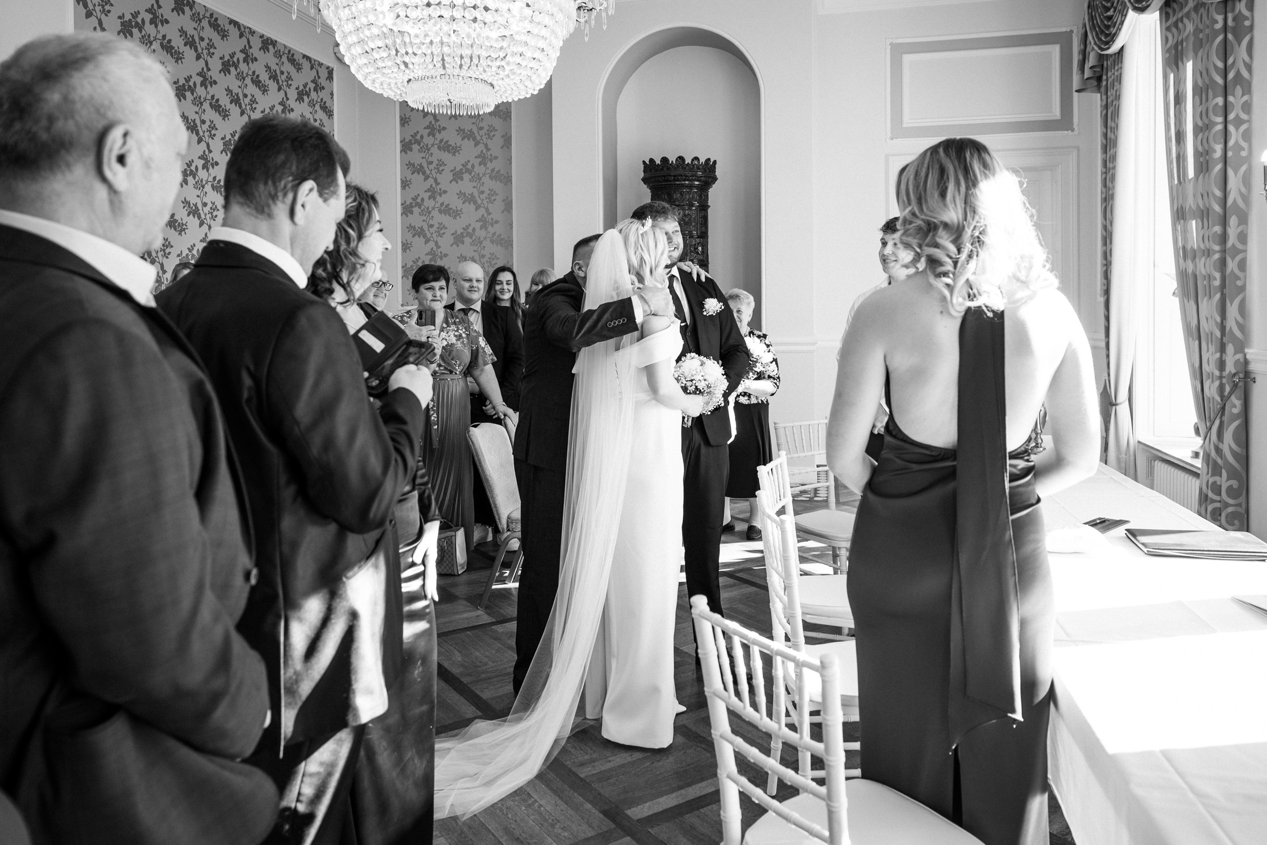 Standesamtliche Trauung Ovelgönne – Natürliche Hochzeitsfotos & Emotionale Reportagen!. Hochzeitsfotografin in Gütersloh | Authentische Hochzeitsreportagen | TK Photographie