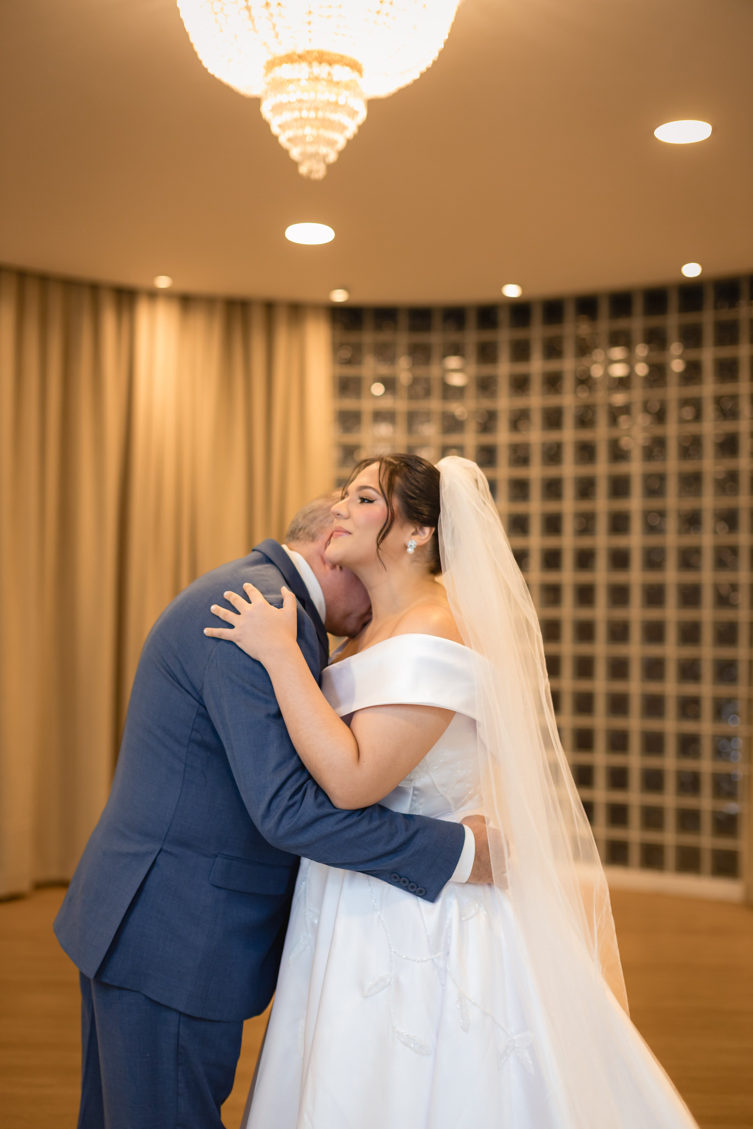 Amanda e Lucas. Aldrin Wesley Fotografia | Casamentos, ensaios e momentos que merecem ser lembrados para sempre