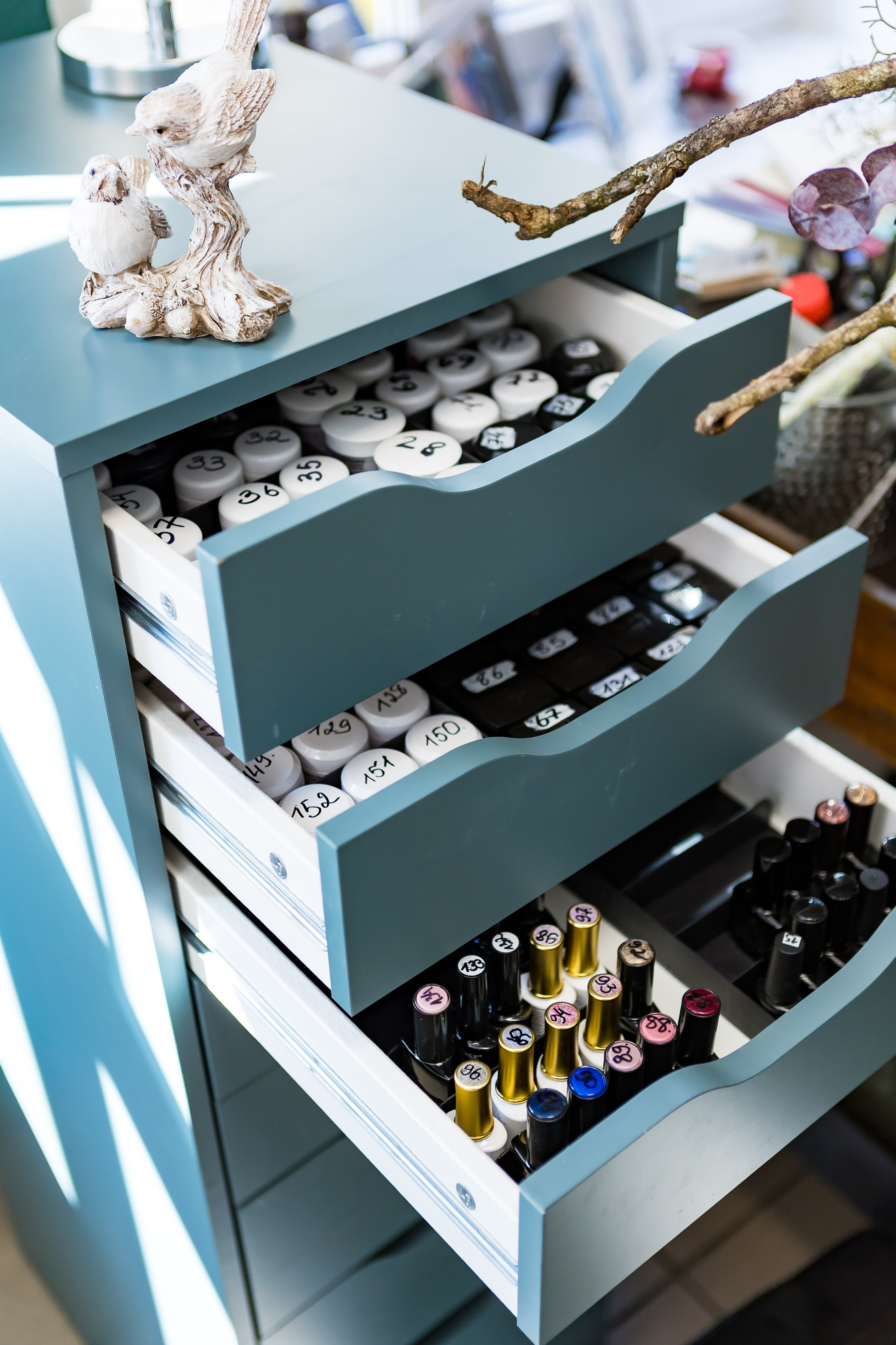 Haare und Nägel. www.bonbon-studio.de. Adelya Tomin