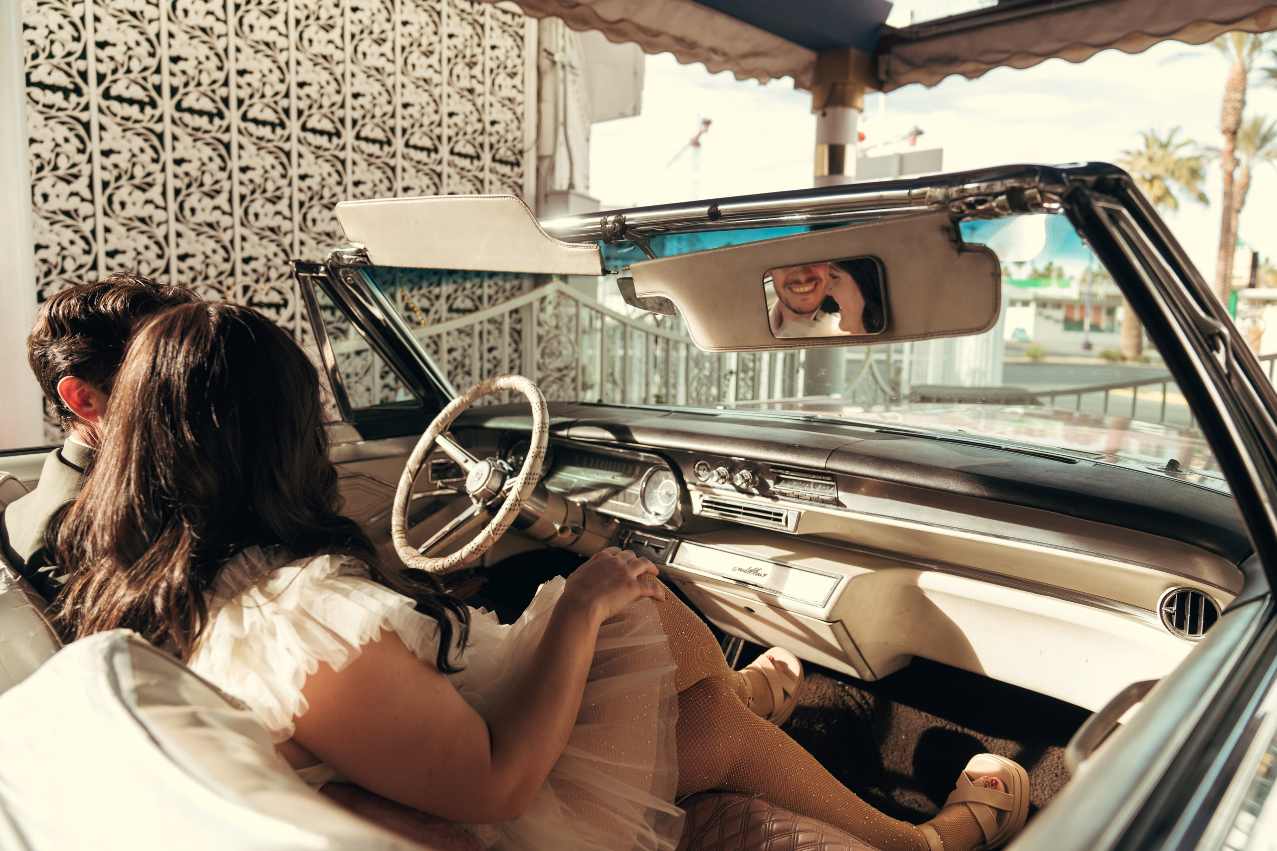 Grace&Jesse. Wedding & elopement photographer Viktoriya Kravtsov. Las Vegas