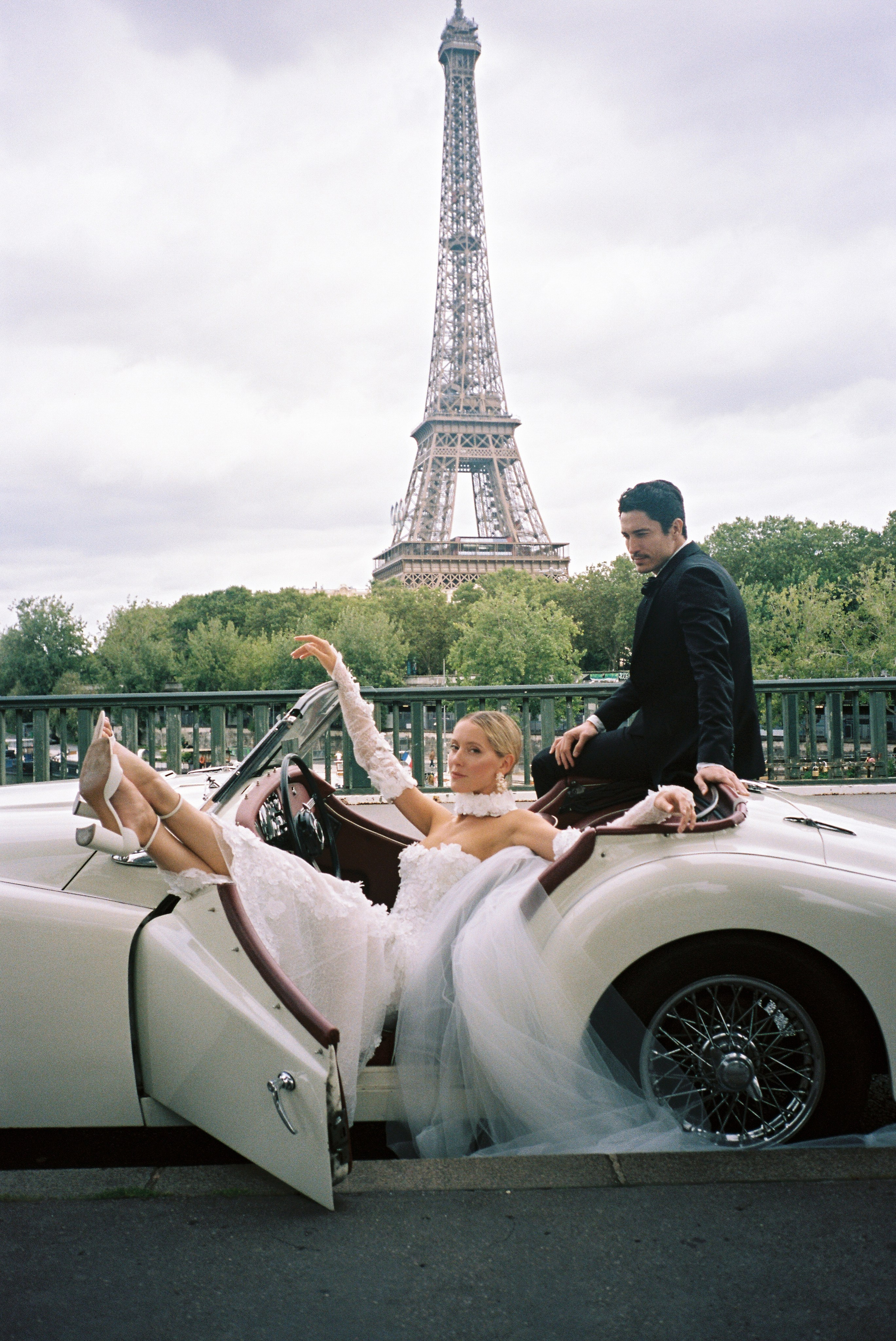 Romantic Photoshoot in Paris — Paris, the City of Love