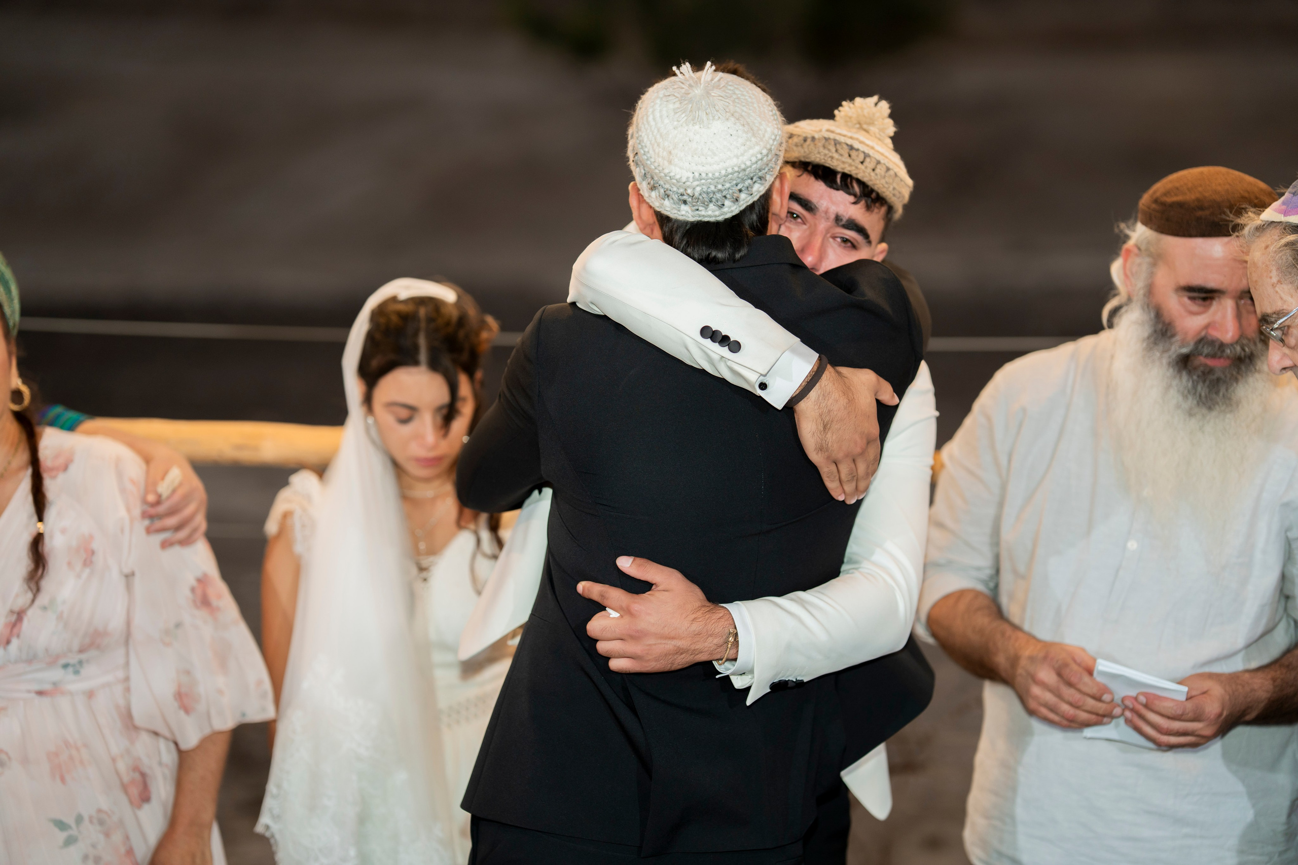 אביה ואחיה. יוסף מזרחי צילום חתונה, ברית וזוגיות. צלם מקצועי שאוהב להוציא אתכם הכי יפים ברגעים הכי מרגשים