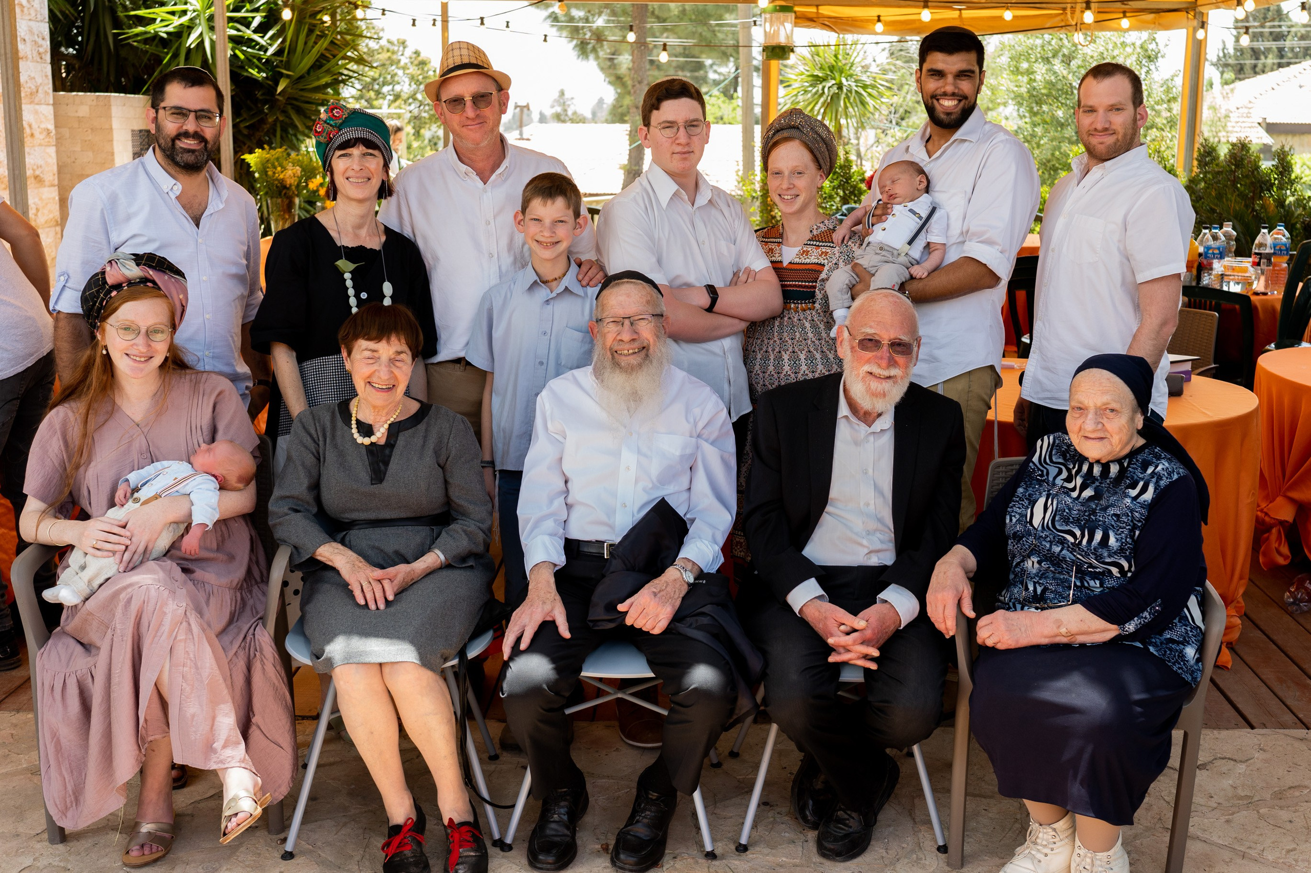 משפחת ברנד. יוסף מזרחי צילום חתונה, ברית וזוגיות. צלם מקצועי שאוהב להוציא אתכם הכי יפים ברגעים הכי מרגשים