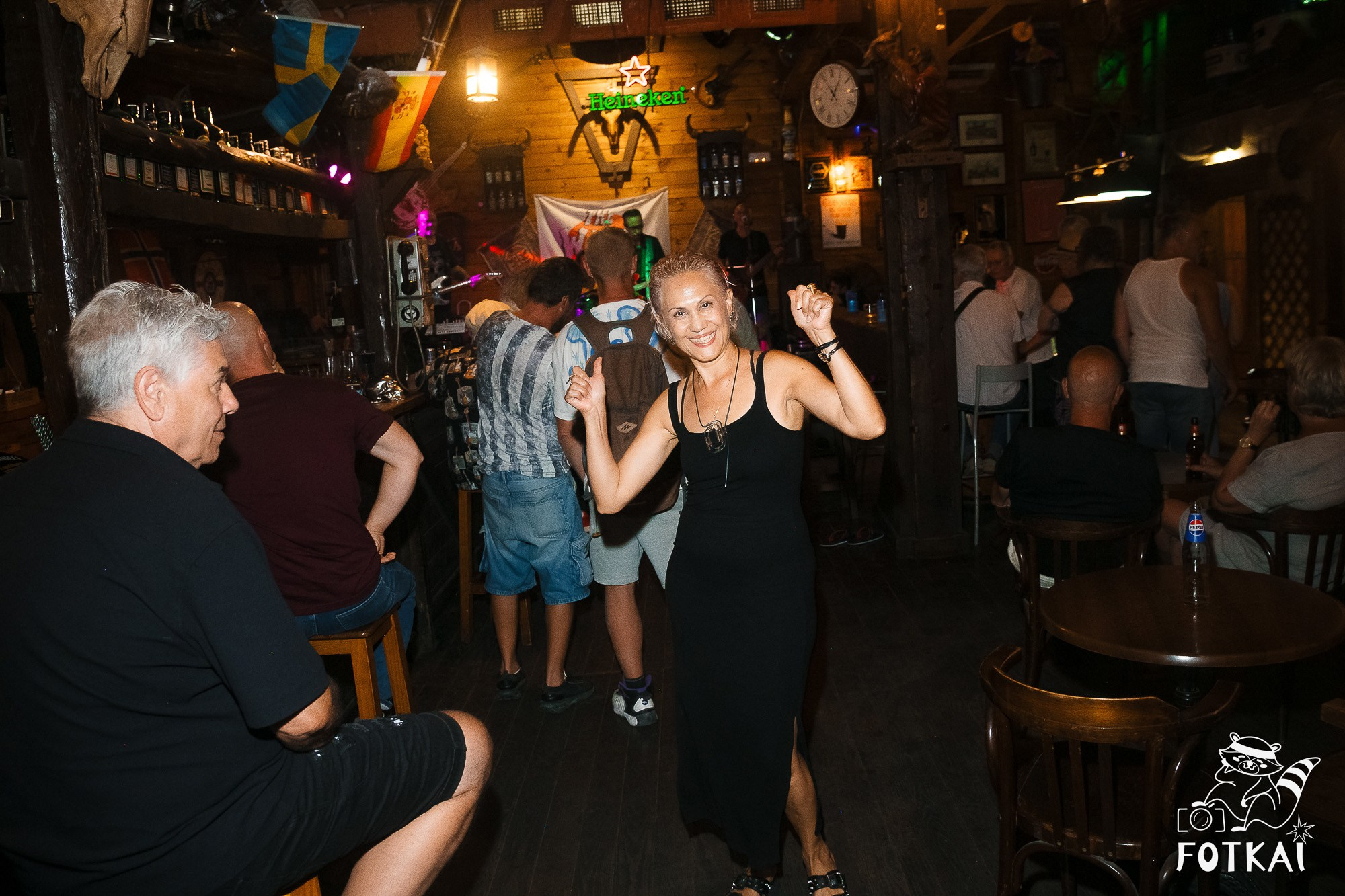 Jam Night в баре El Paso, Торревьеха — фоторепортаж живого джем-сейшена, июнь 2026 | FOTKAI