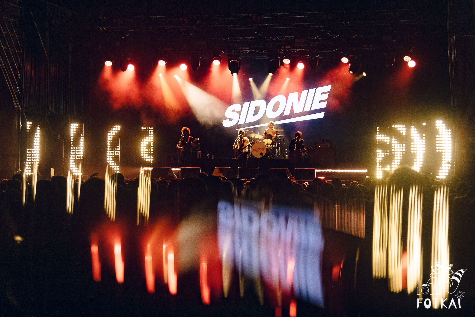 Sidonie en Torrevieja 2025 – Fotos del concierto y reportaje completo | FOTKAI