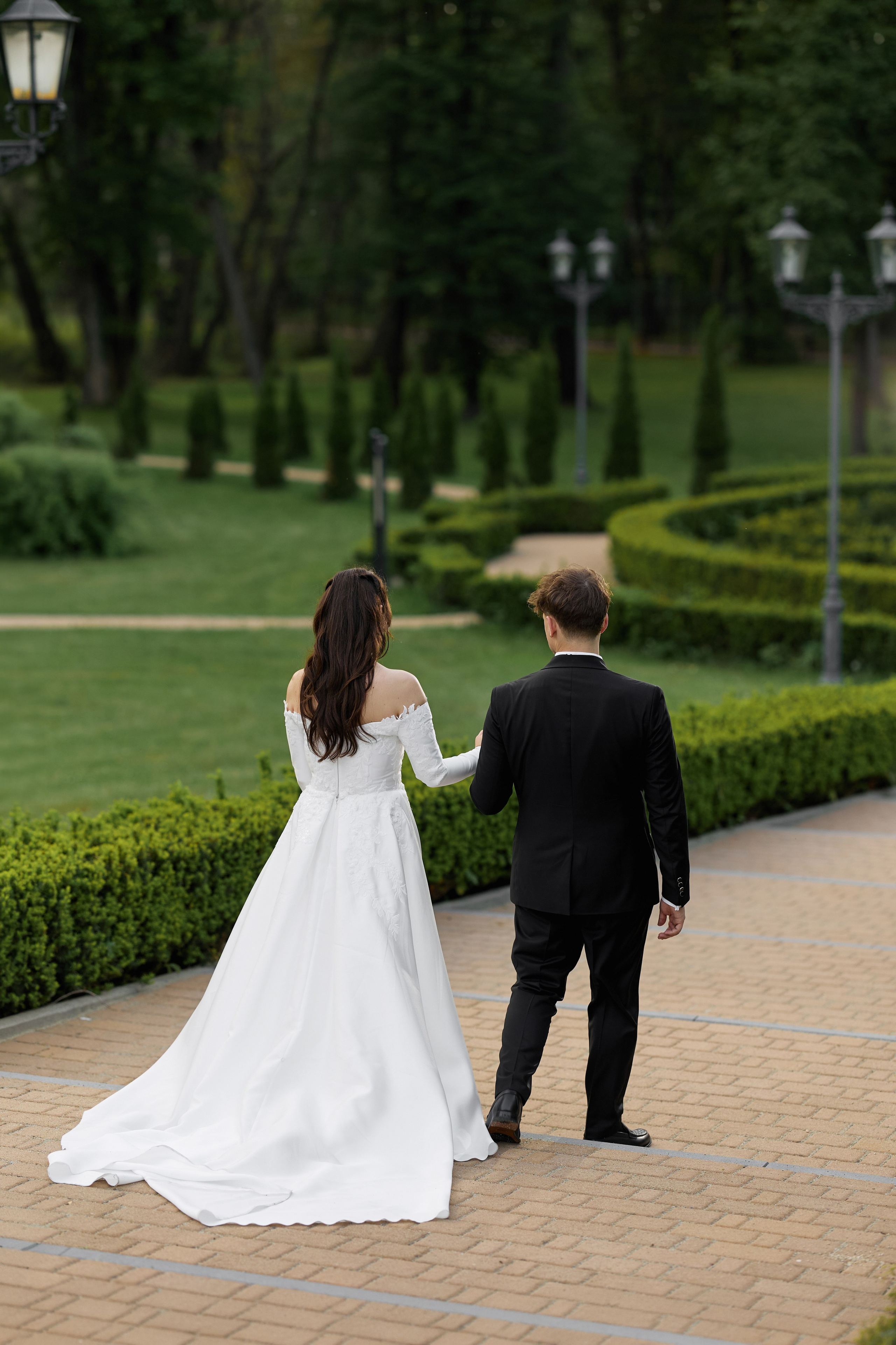 Wiktoria & Kacper. Pałac Goetz. Fotograf ślubny i rodzinny w Krakowie Yana Klymova