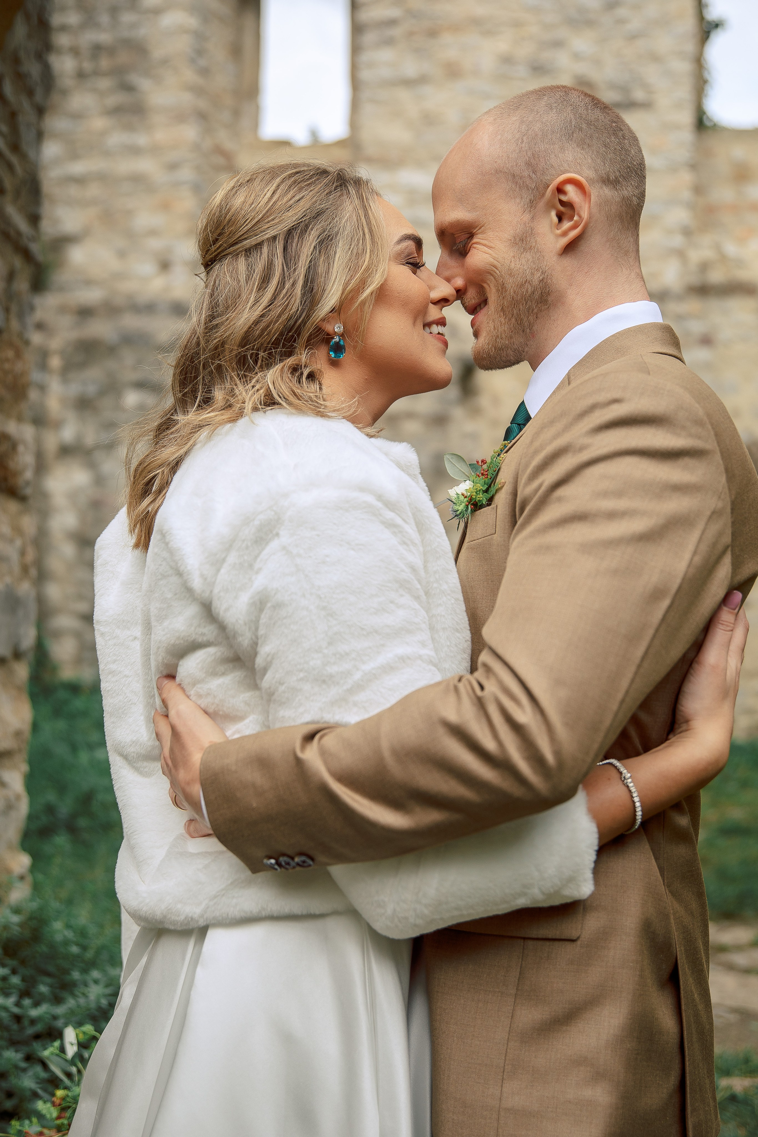 Hochzeit in Burg Hornberg. Fotograf für Hochzeits- und Familienfotos in Buchen (Odenwald) Mosbach