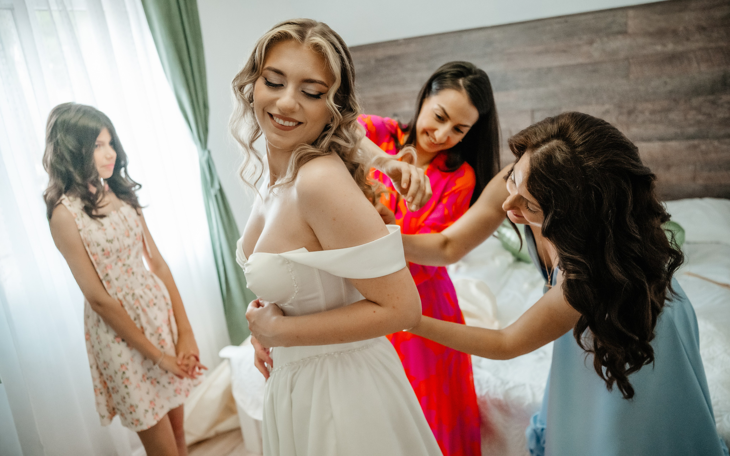 🤎 G a b r i e l a & C o s t i n - Wedding Day Preview. Wedding & Family Photographer