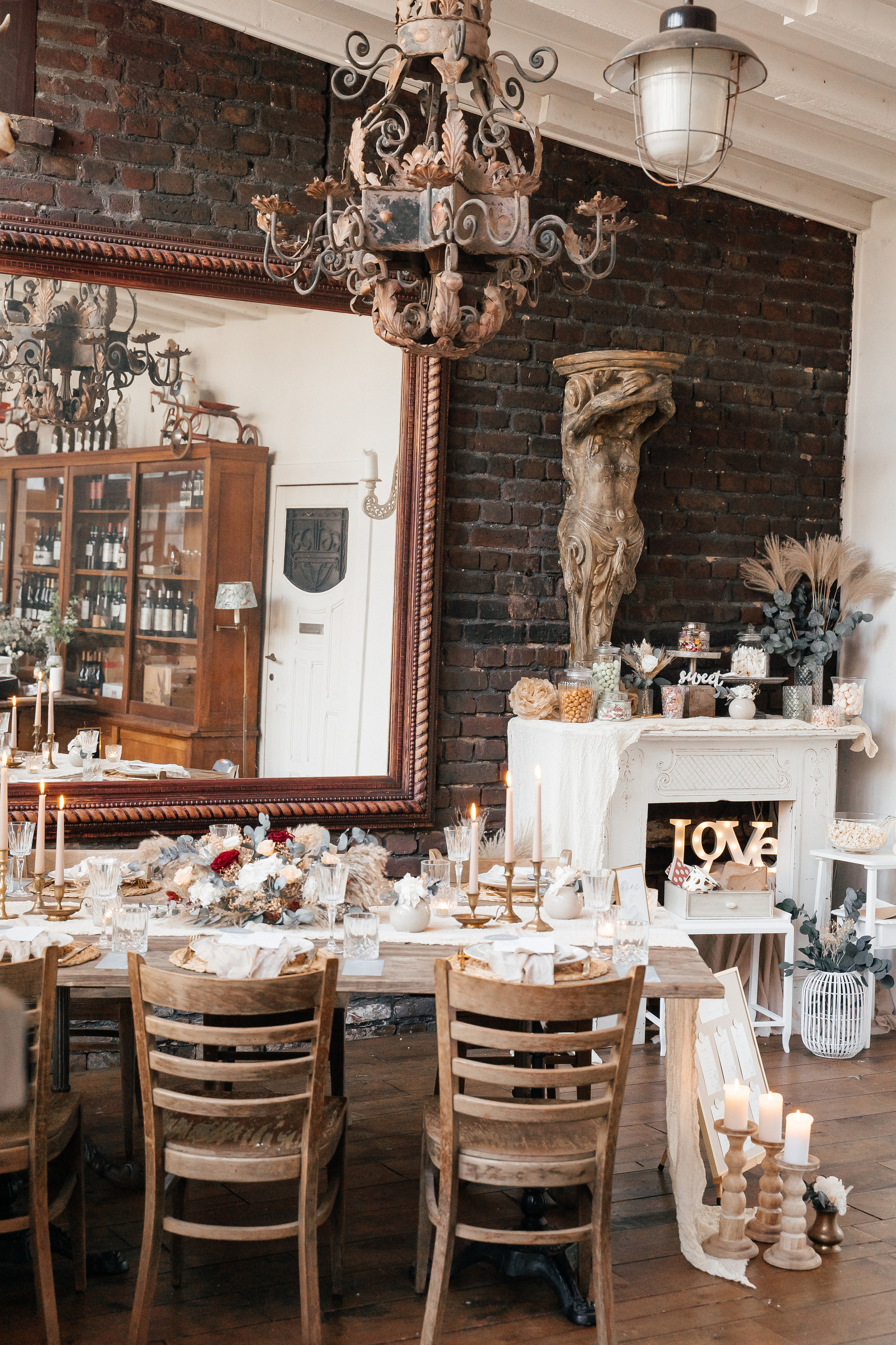 S & M im Ladü D´dorf. Wedding Photographer Germany