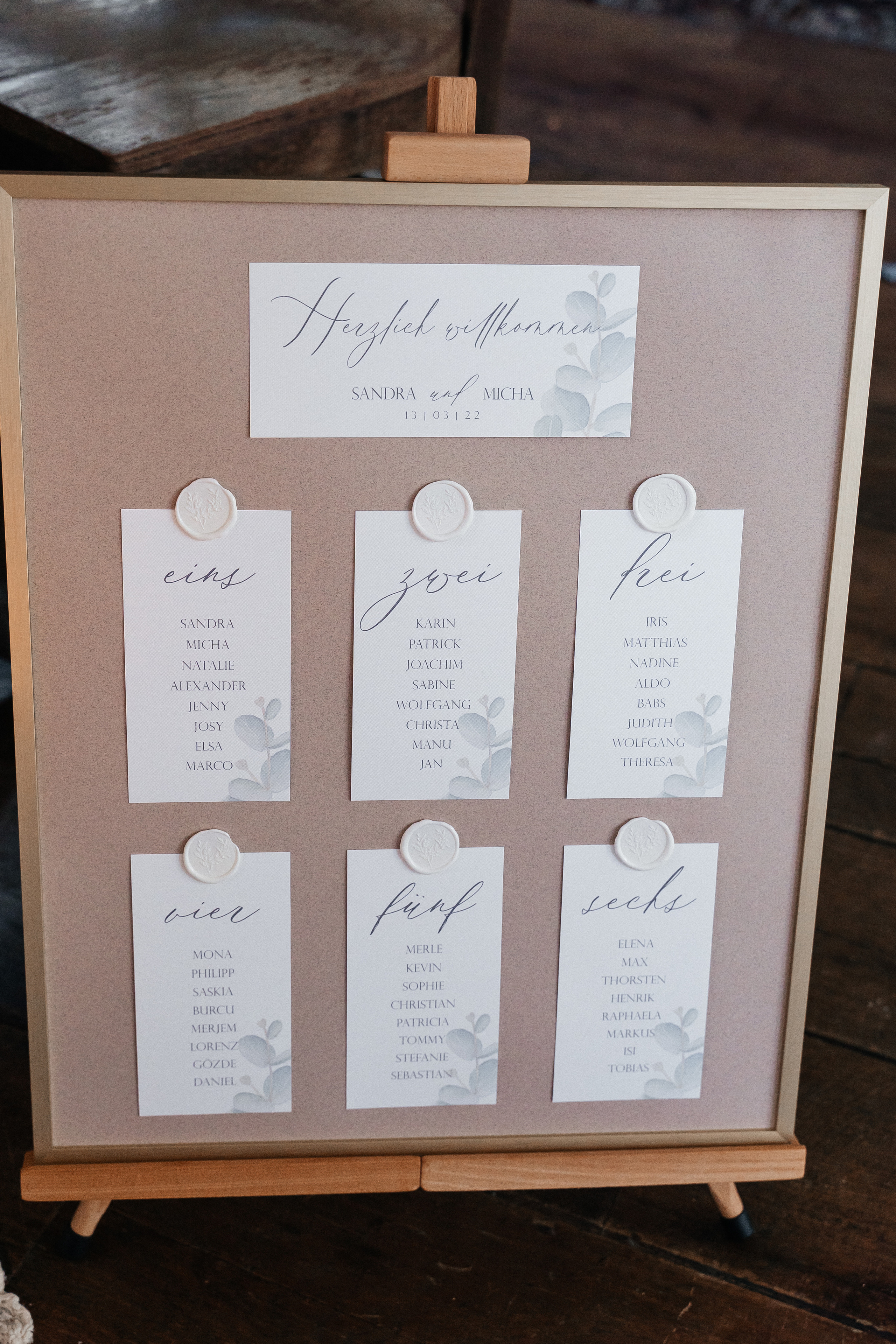 S & M im Ladü D´dorf. Wedding Photographer Germany