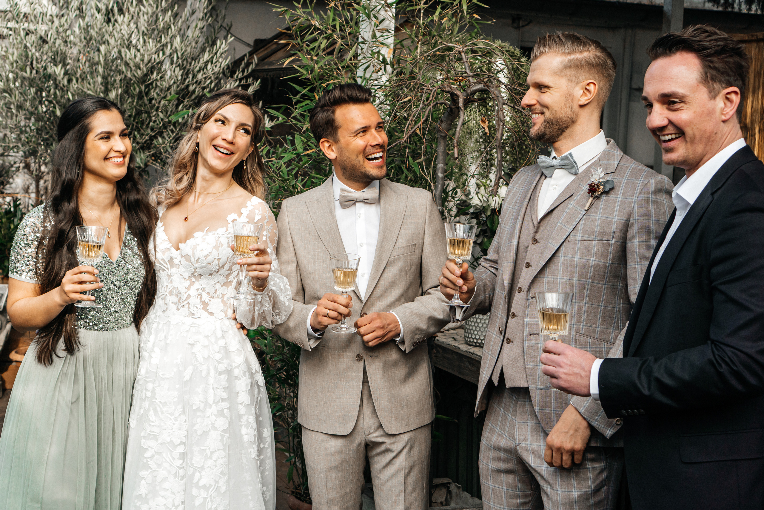 S & M im Ladü D´dorf. Wedding Photographer Germany