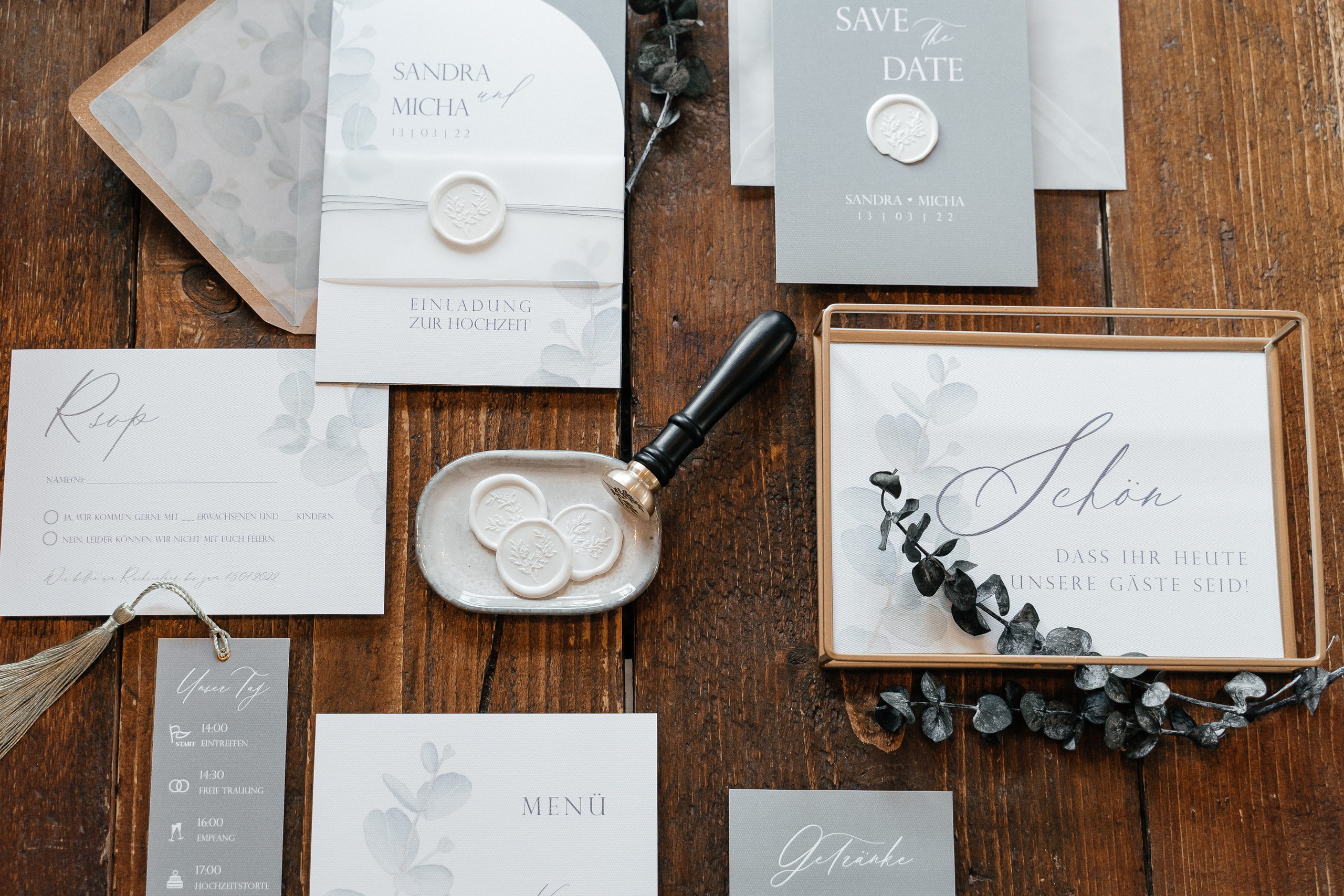 S & M im Ladü D´dorf. Wedding Photographer Germany