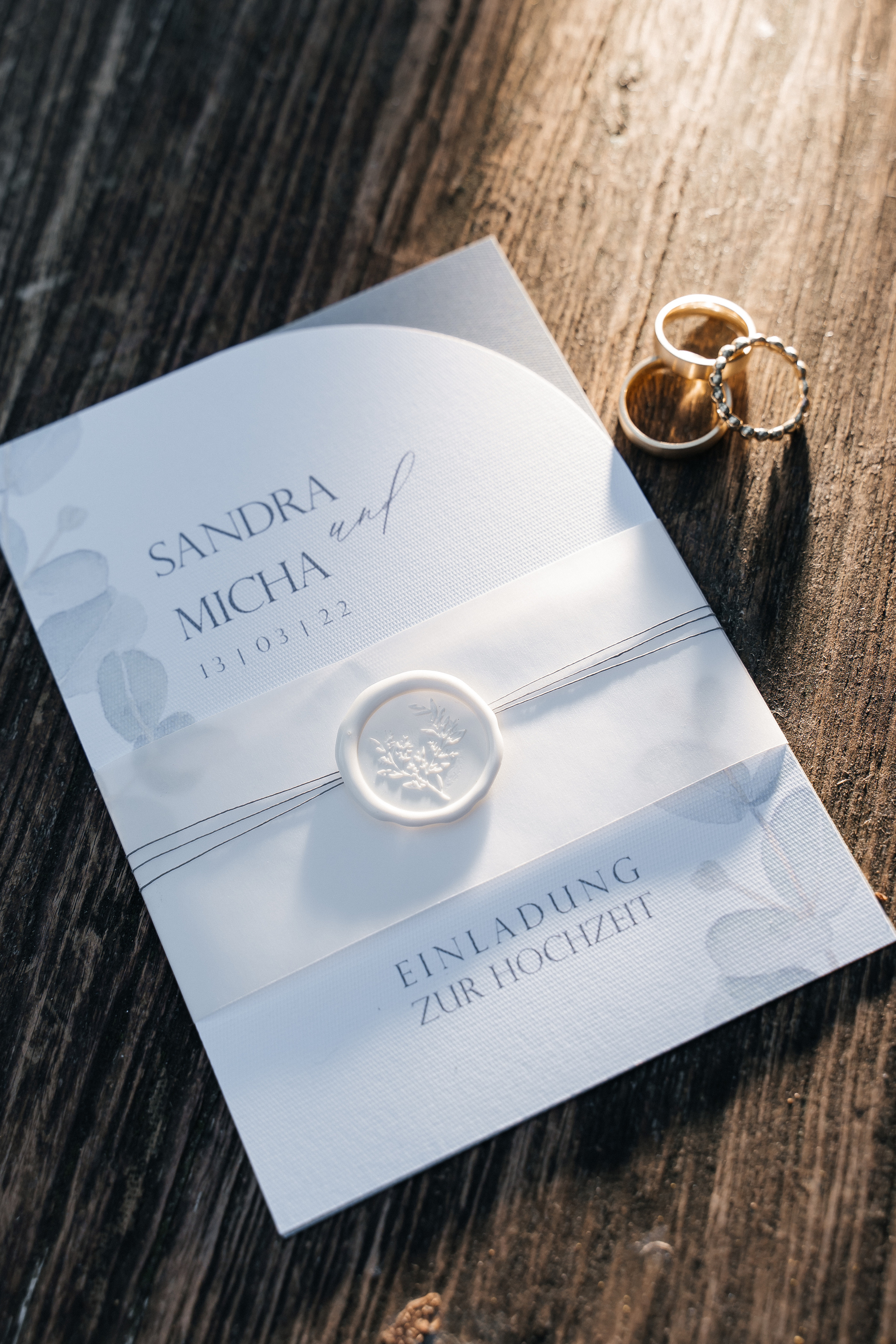 S & M im Ladü D´dorf. Wedding Photographer Germany