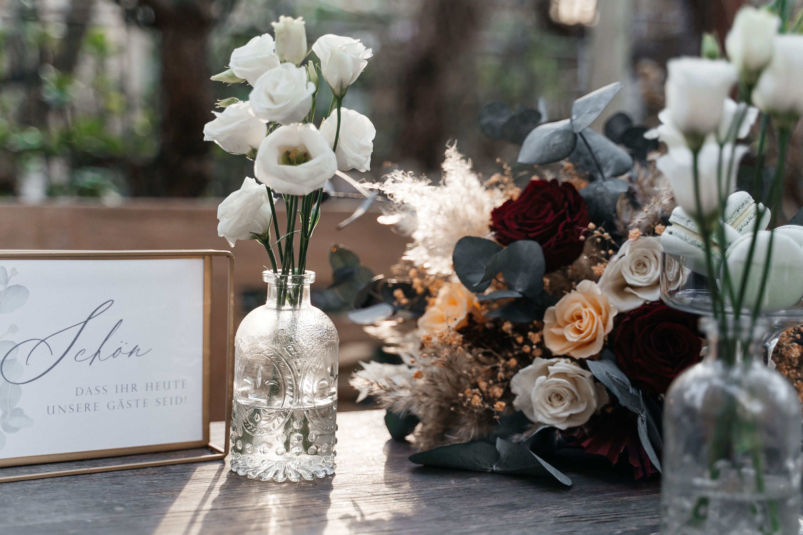 S & M im Ladü D´dorf. Wedding Photographer Germany