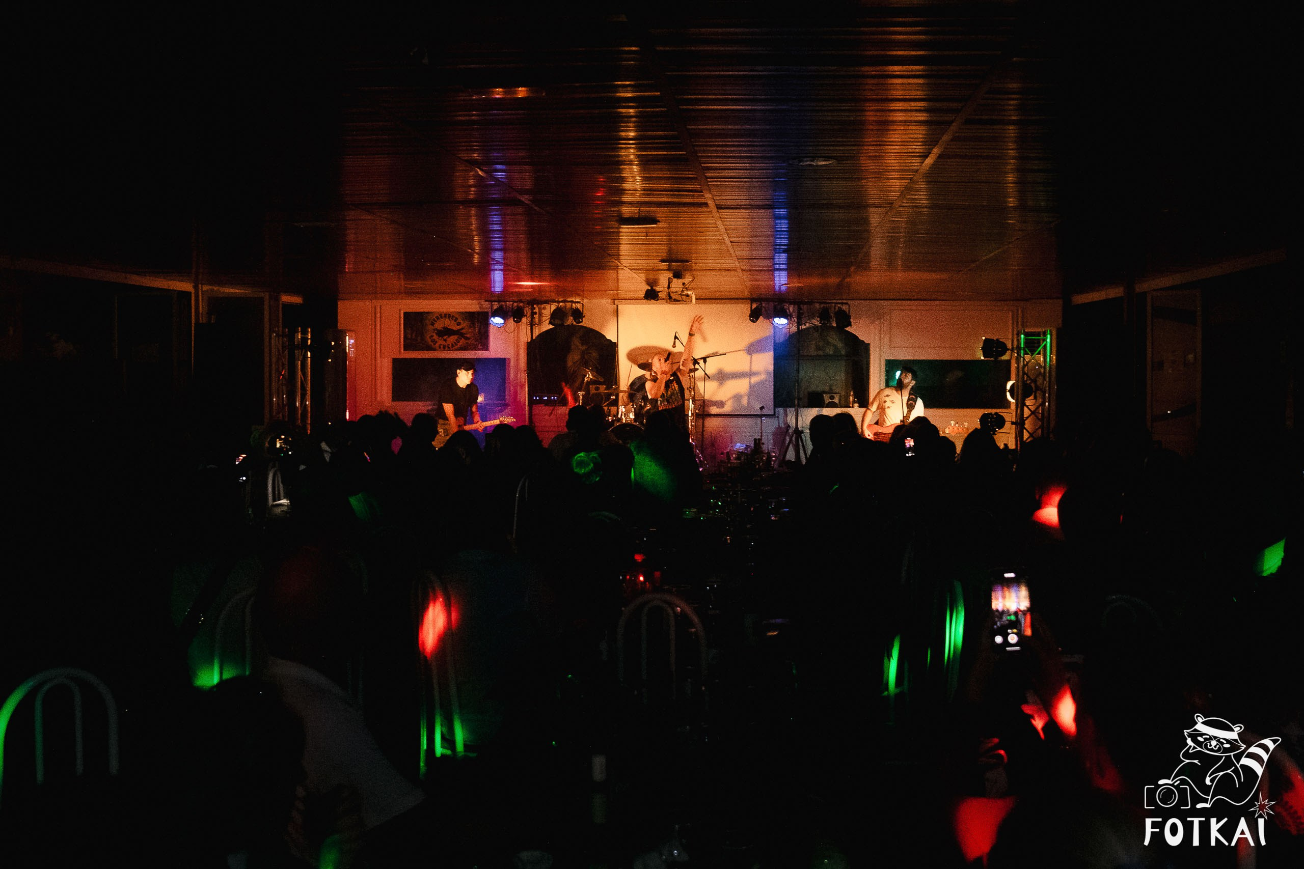 Ultimate Coldplay en Restaurante Los Cucalos: Reportaje fotográfico 17.09.25 | FOTKAI