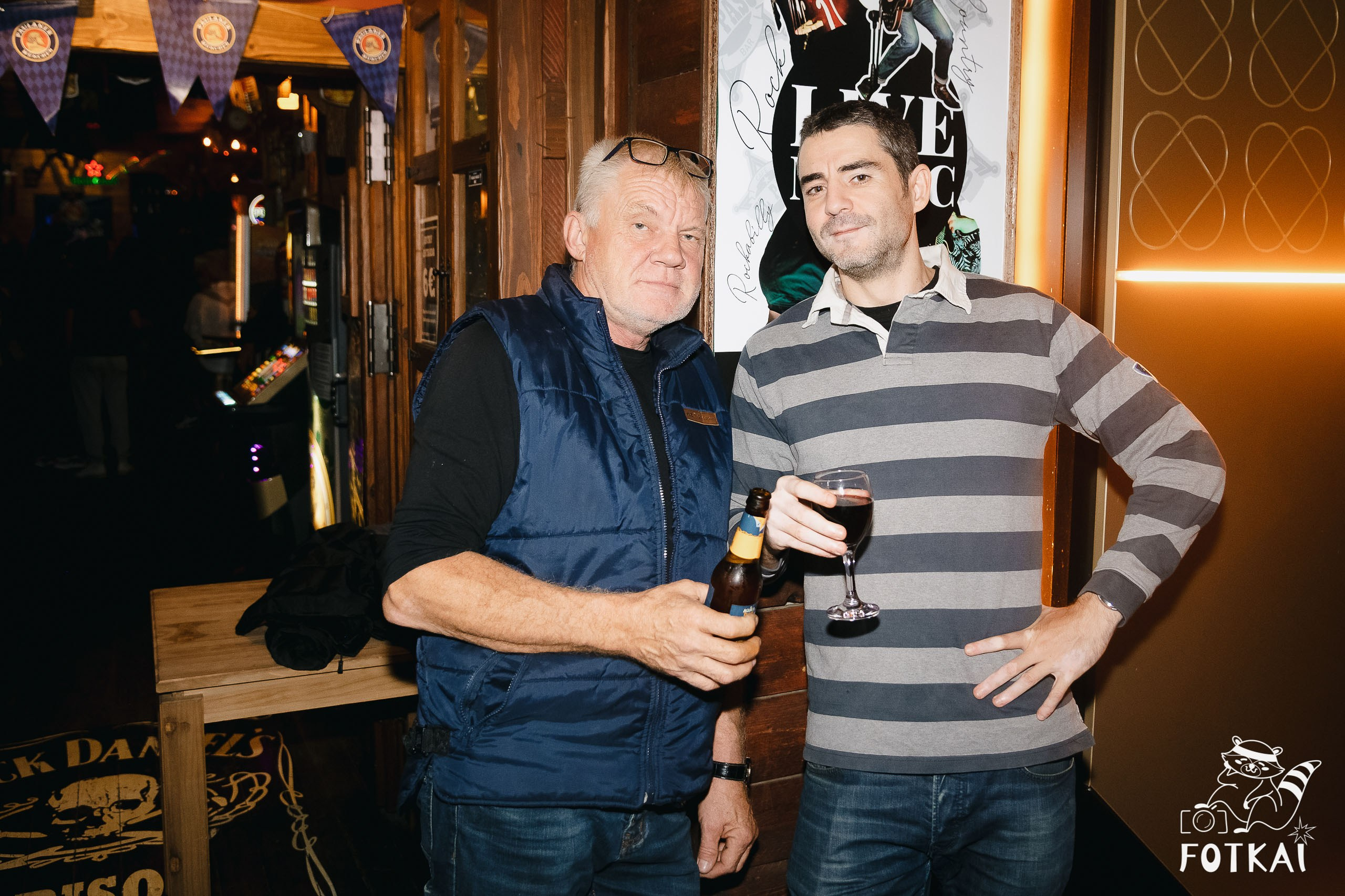 Фоторепортаж JAM Night в El Paso Bar, Torrevieja — живая музыка и атмосфера Коста-Бланки | FOTKAI