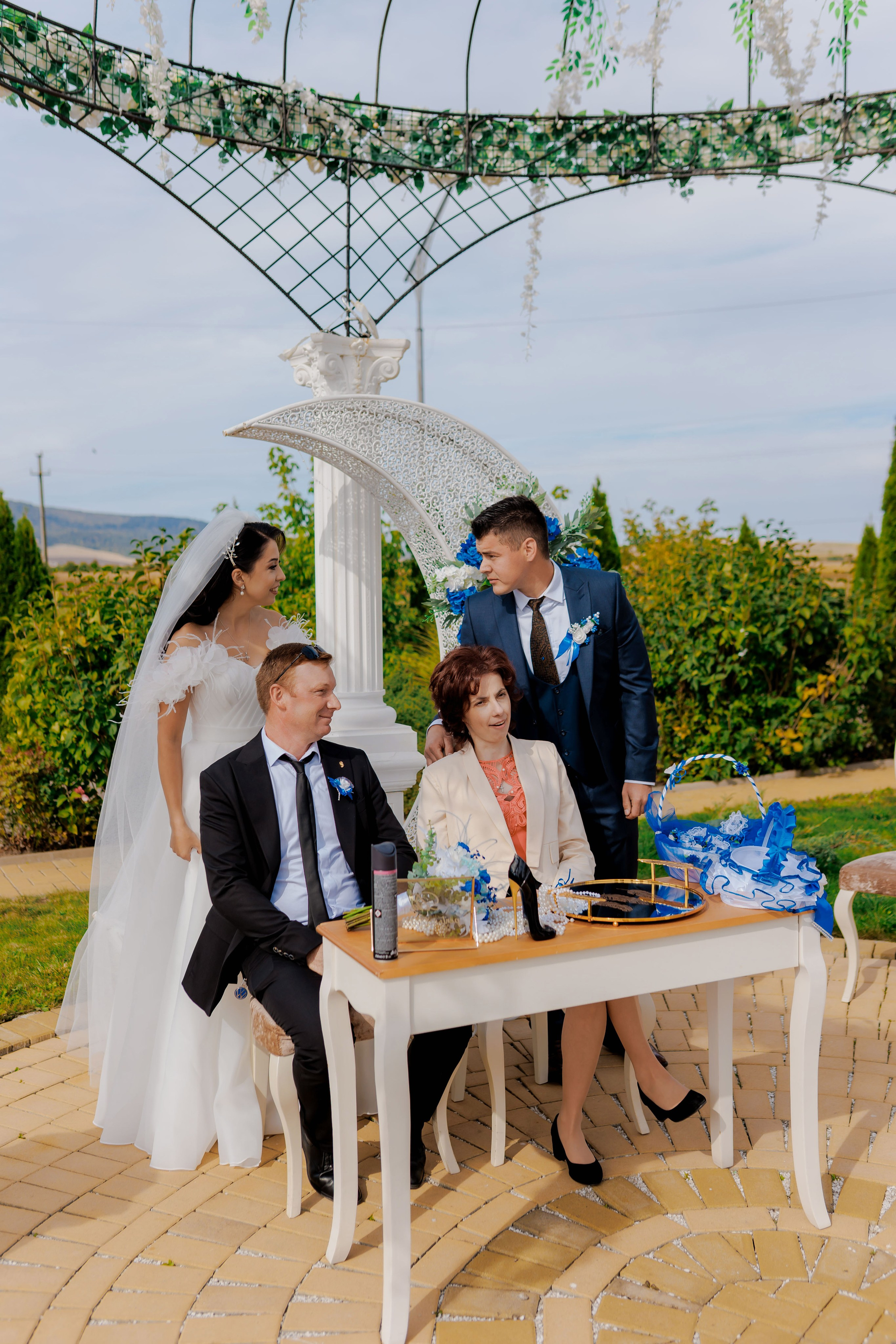 Loredana & Emilian – Ziua Nunții | Videografie - fotografie Botez Suceava, Iași, Botoșani. Servicii foto-video profesionale, pentru momente de neuitat