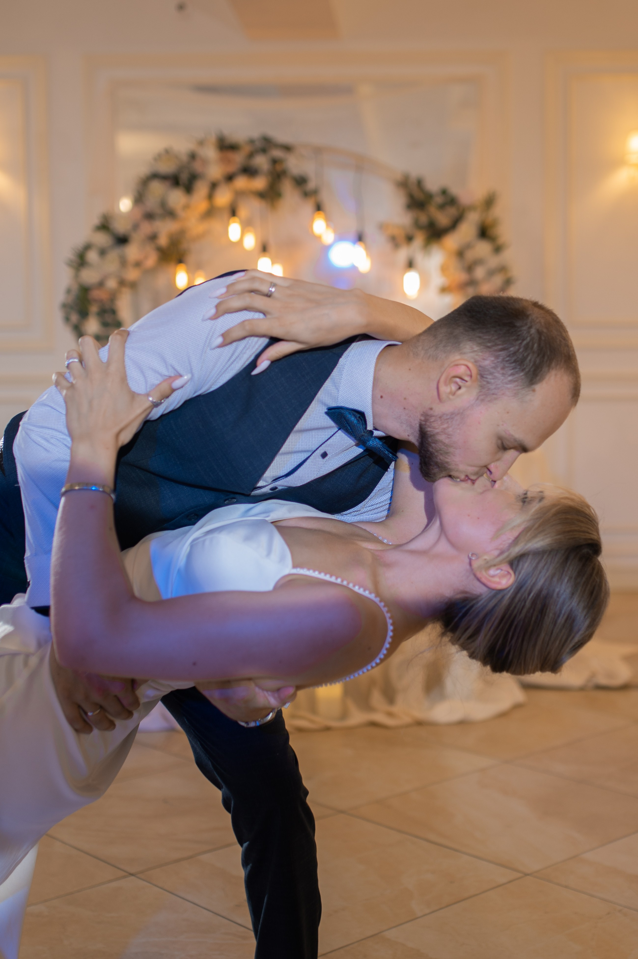 In your arms. Wedding and commercial photographer