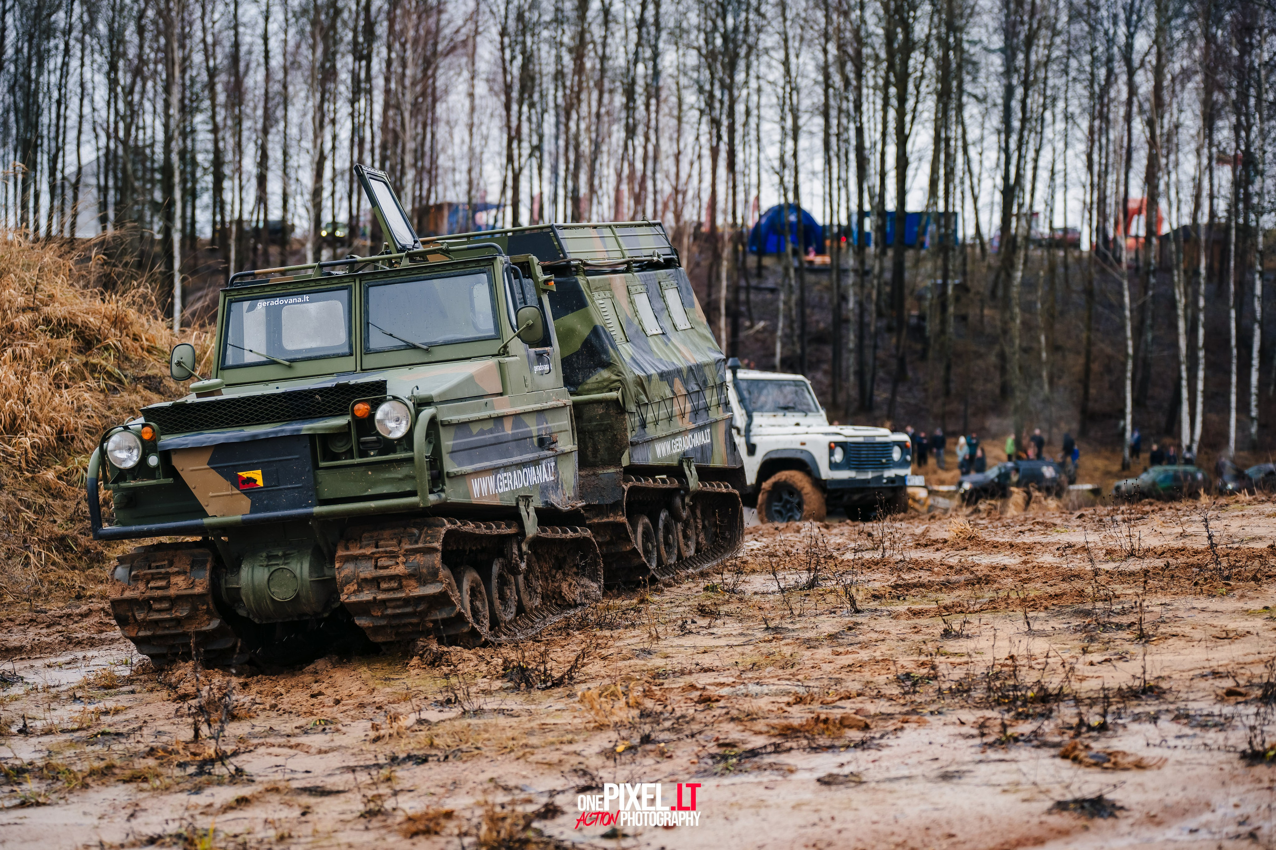 OFFROAD Parkas 2023. OnePIXEL