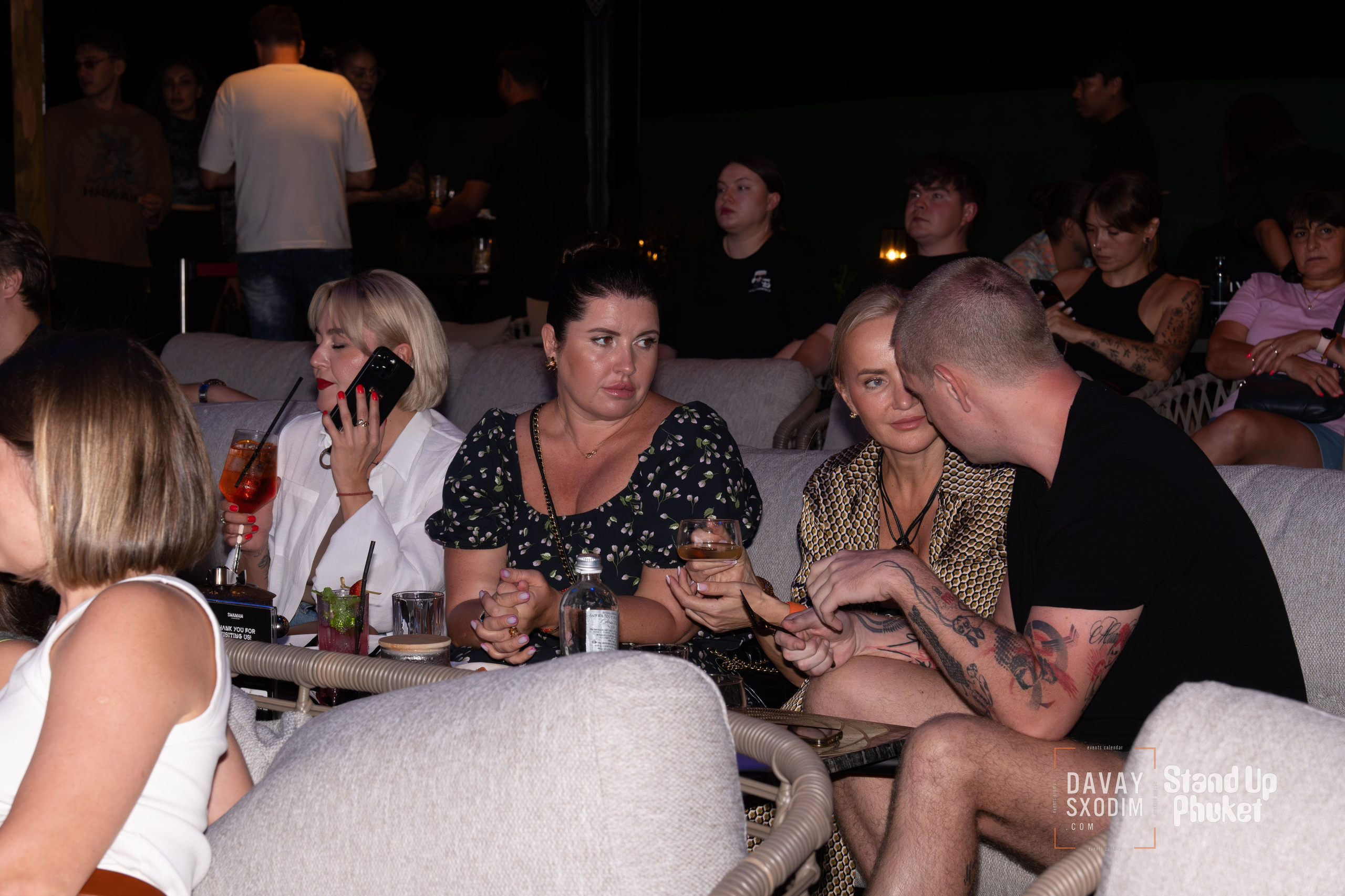 Standup Влада Лапина | Фоторепортаж | Афиша | DAVAYSXODIM.com PHUKET. АФИША|ФОТОРЕПОРТАЖИ|ИВЕНТЫ|ПХУКЕТ