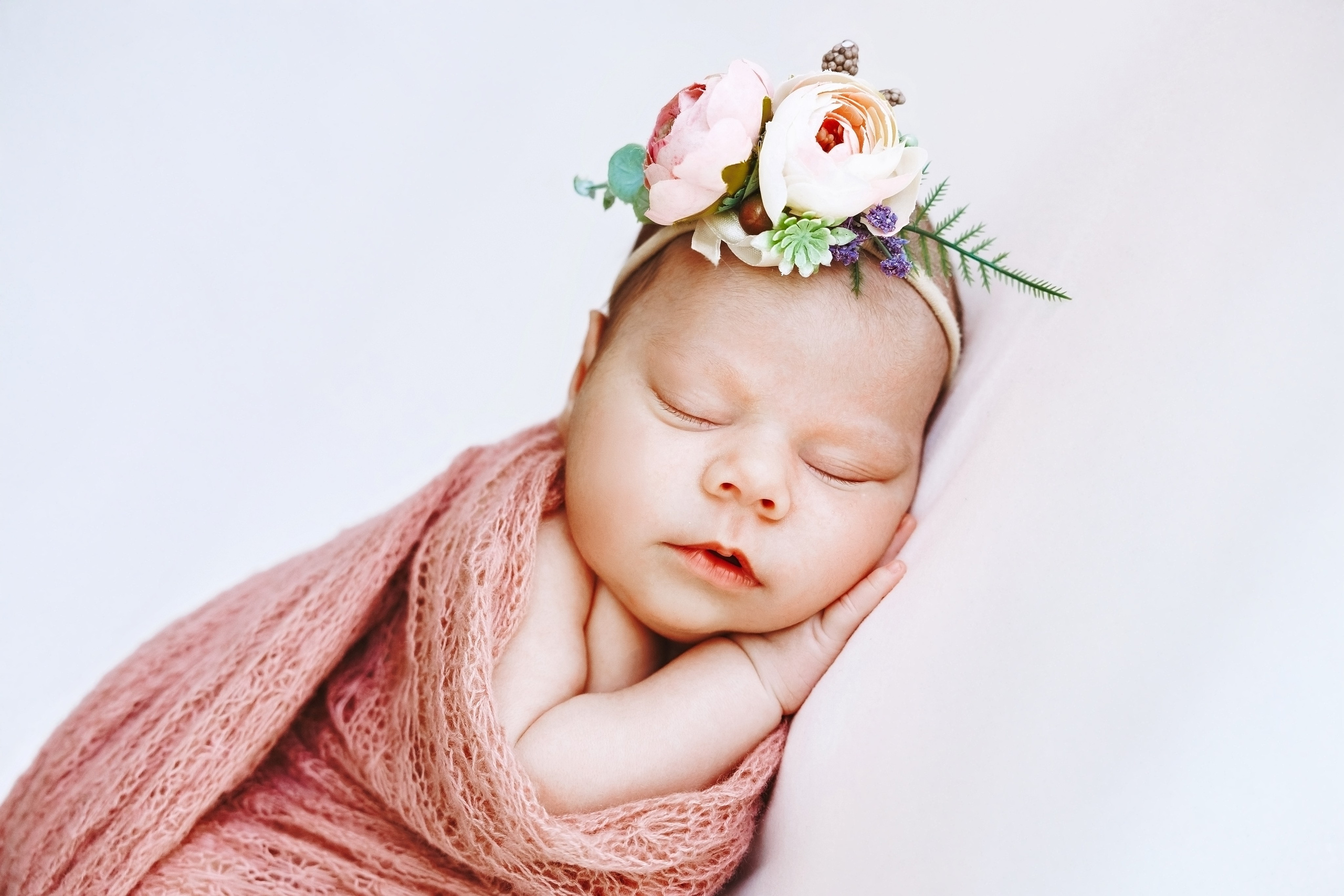 Фотосесия за новородени в студио. Фотограф Ирина Йотова